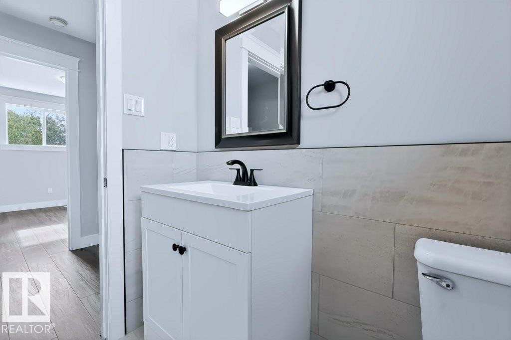 709 Clareview Road Nw, Edmonton, AB