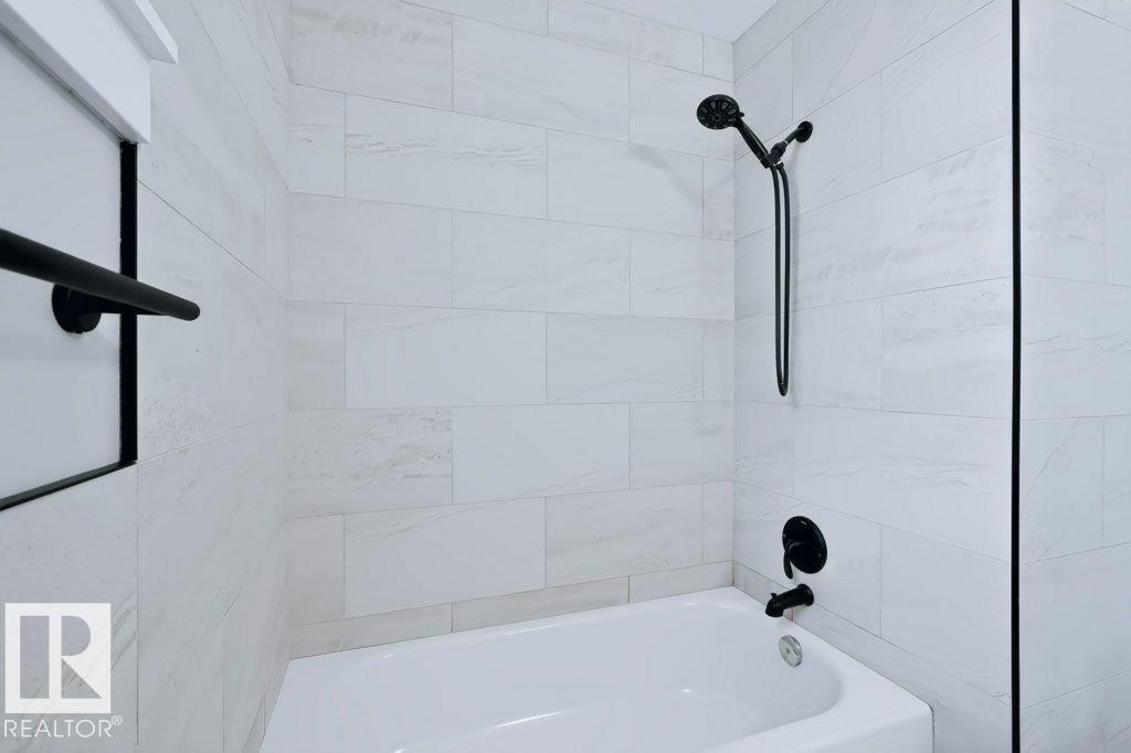 709 Clareview Road Nw, Edmonton, AB