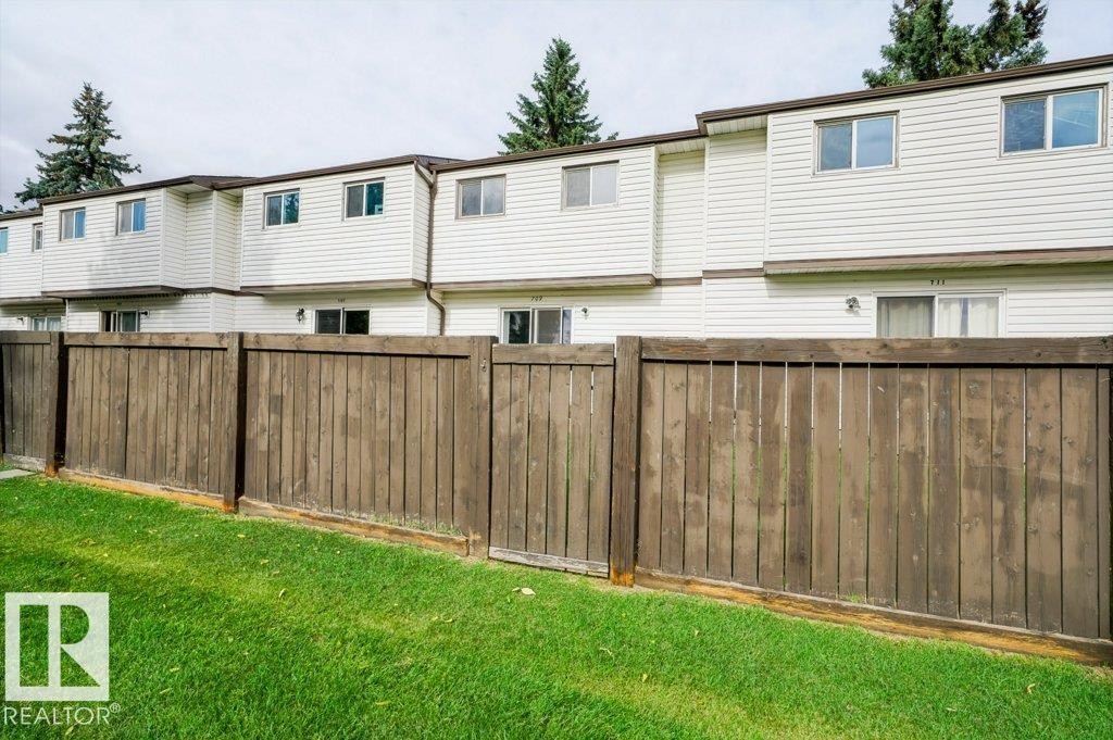 709 Clareview Road Nw, Edmonton, AB