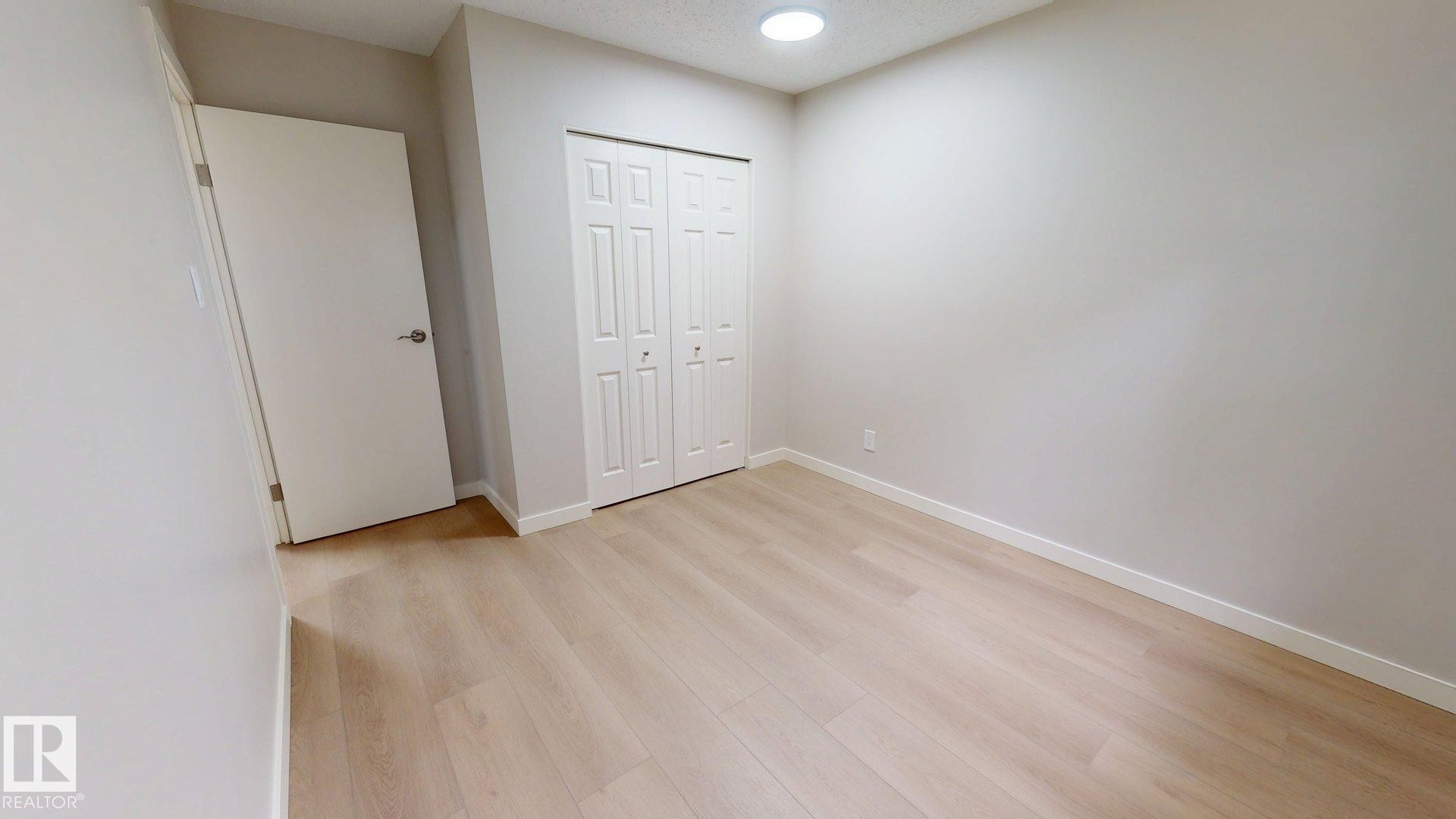 10928 34A Avenue Nw, Edmonton, AB