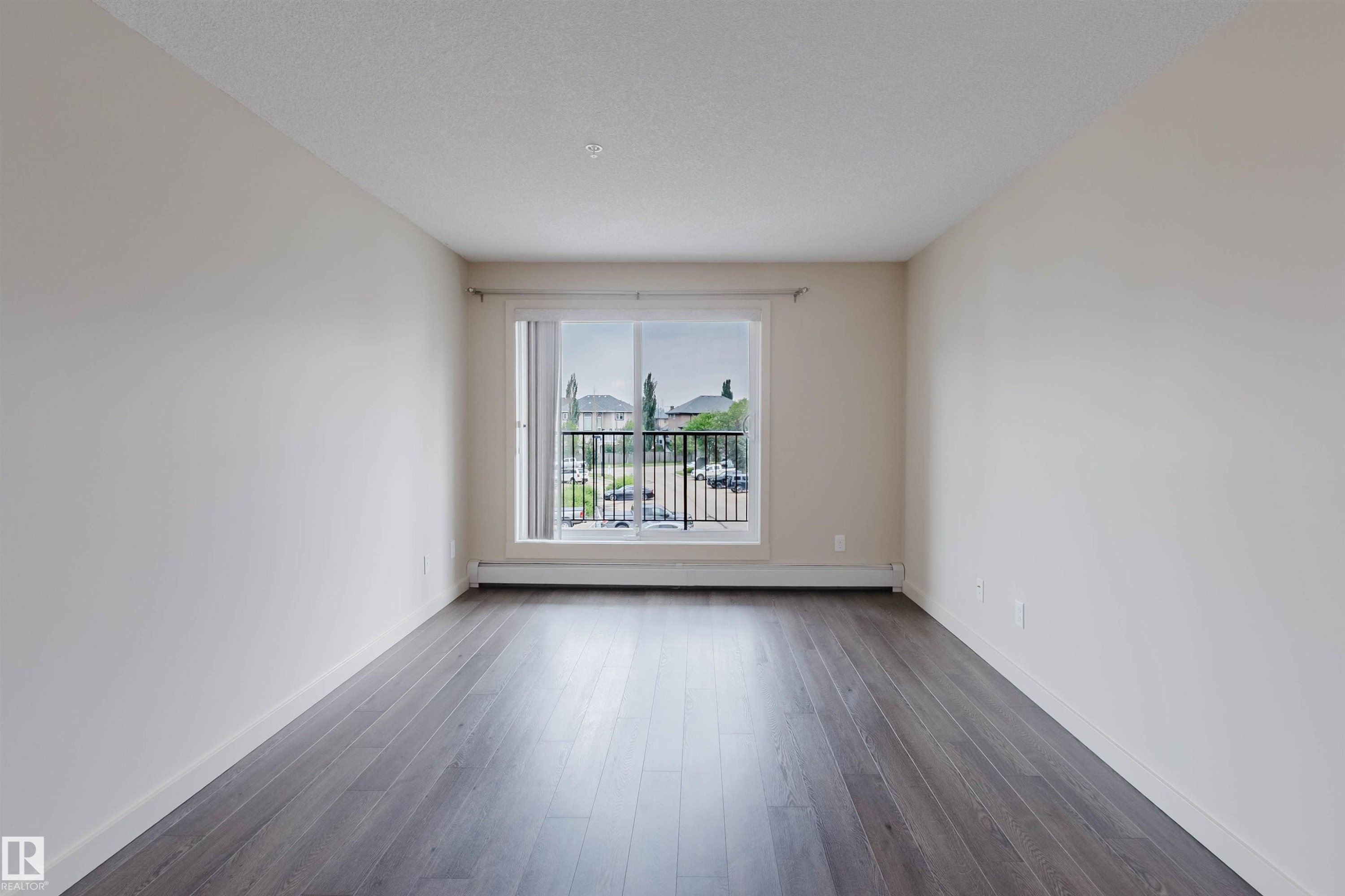 Empty room - #304 6084 Stanton Dr Sw, Edmonton, AB - Indoor Photo Showing Other Room