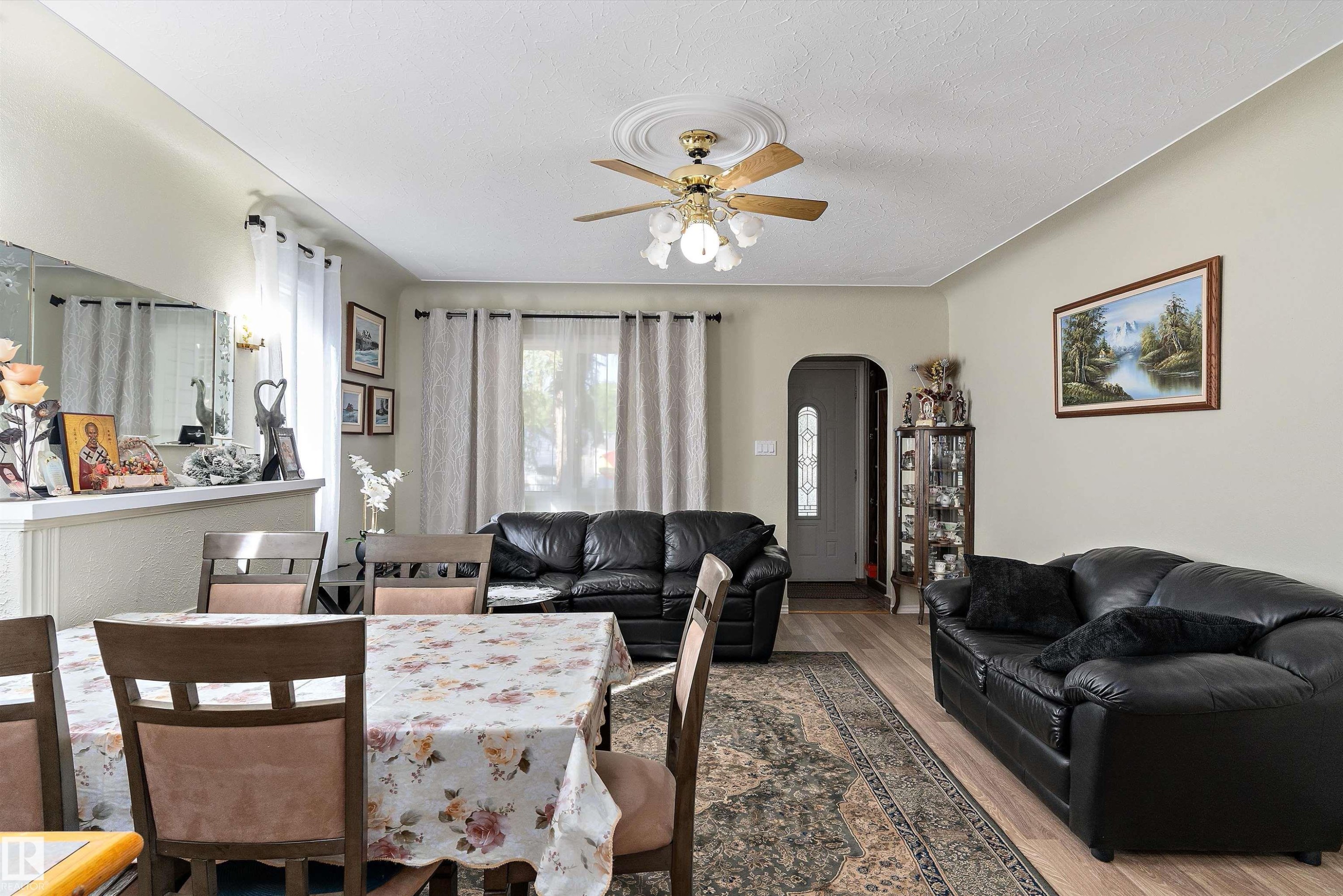 11911 70 Street Nw, Edmonton, AB