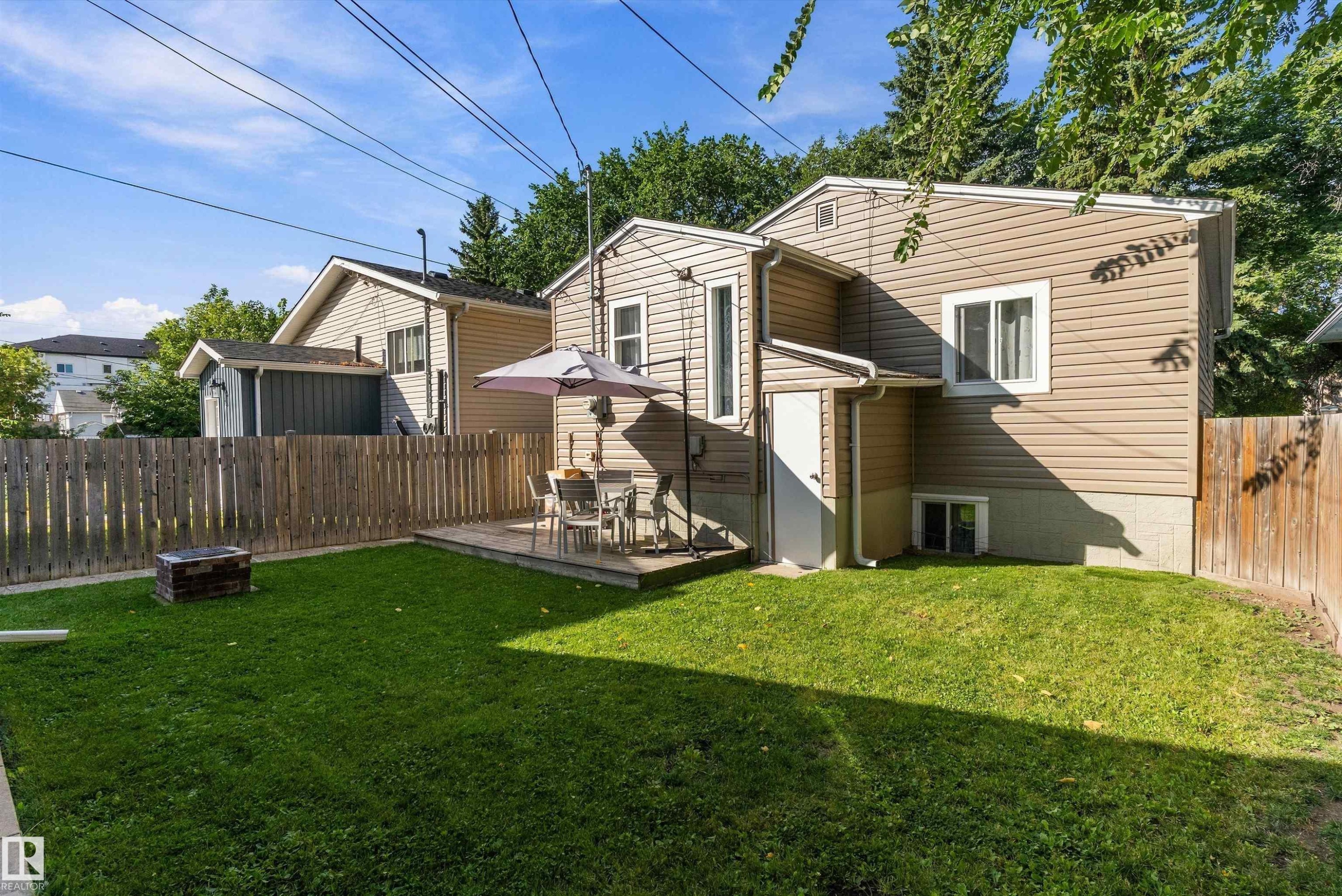 11911 70 Street Nw, Edmonton, AB
