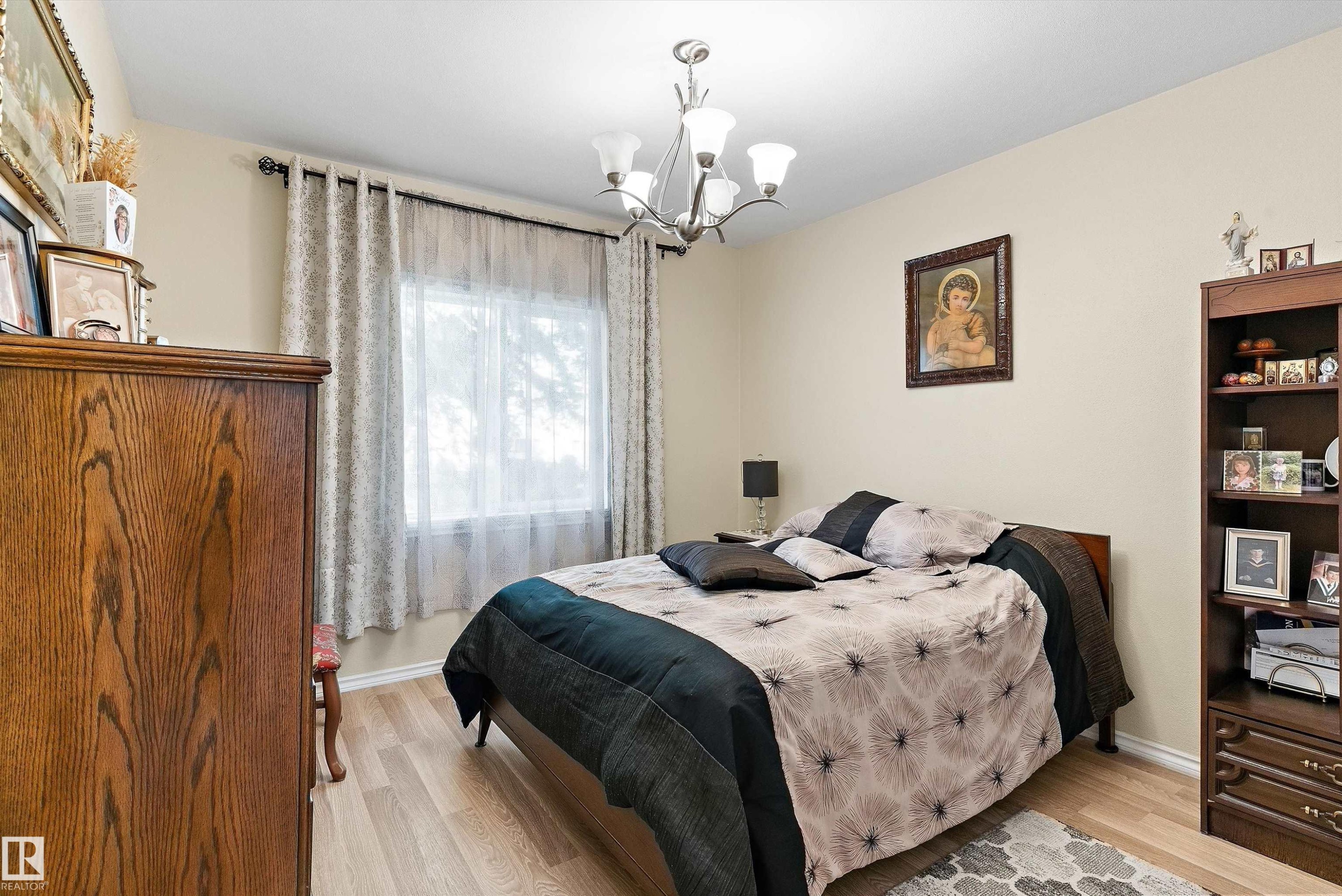 11911 70 Street Nw, Edmonton, AB