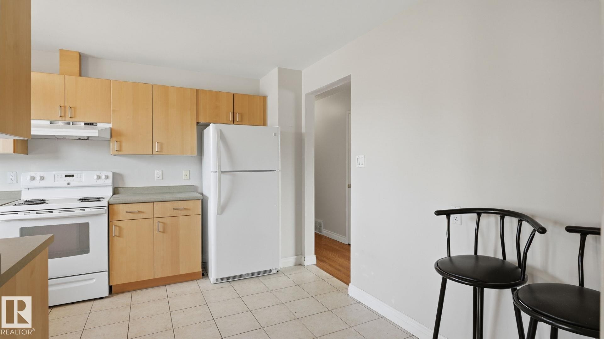 10440 36 Avenue Nw, Edmonton, AB