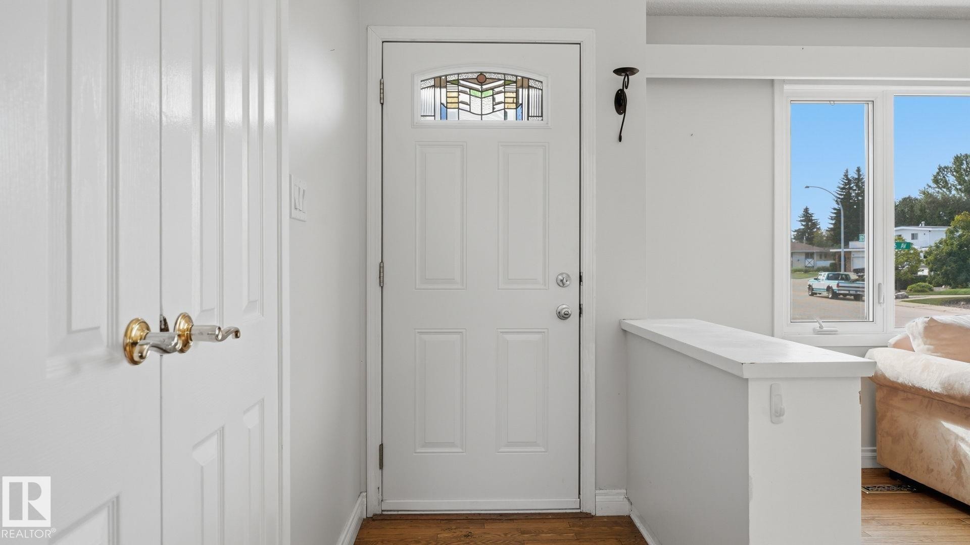 10440 36 Avenue Nw, Edmonton, AB