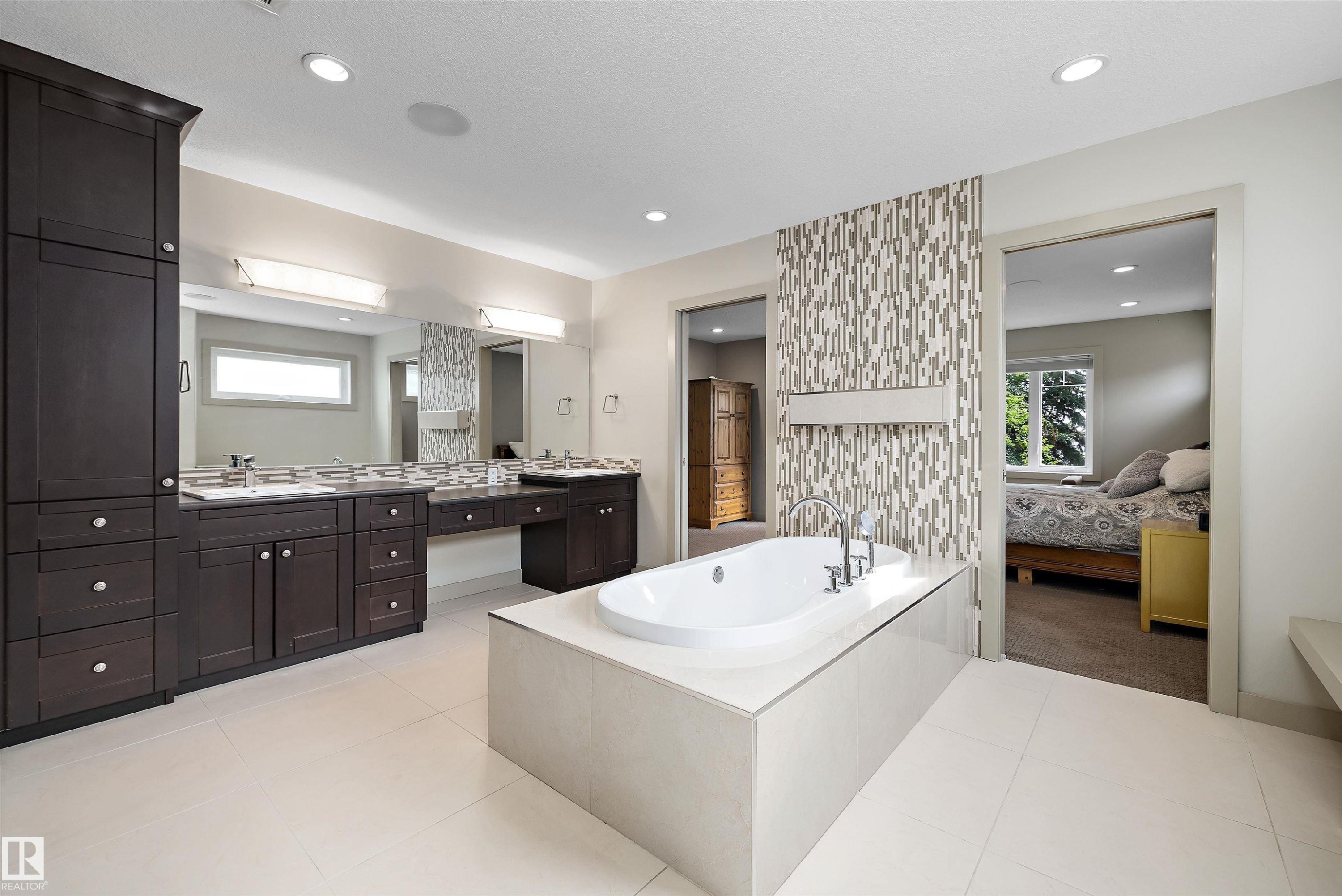 11534 122 Street Nw, Edmonton, AB