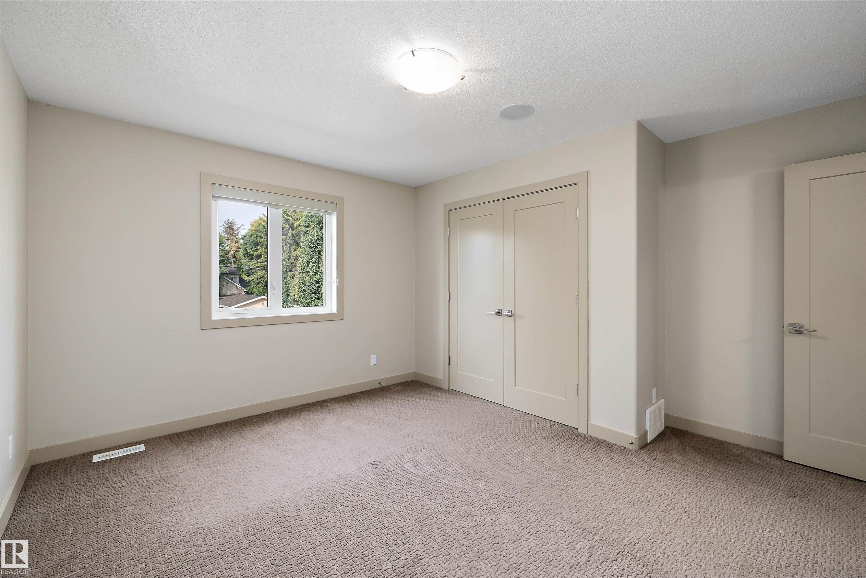 11534 122 Street Nw, Edmonton, AB