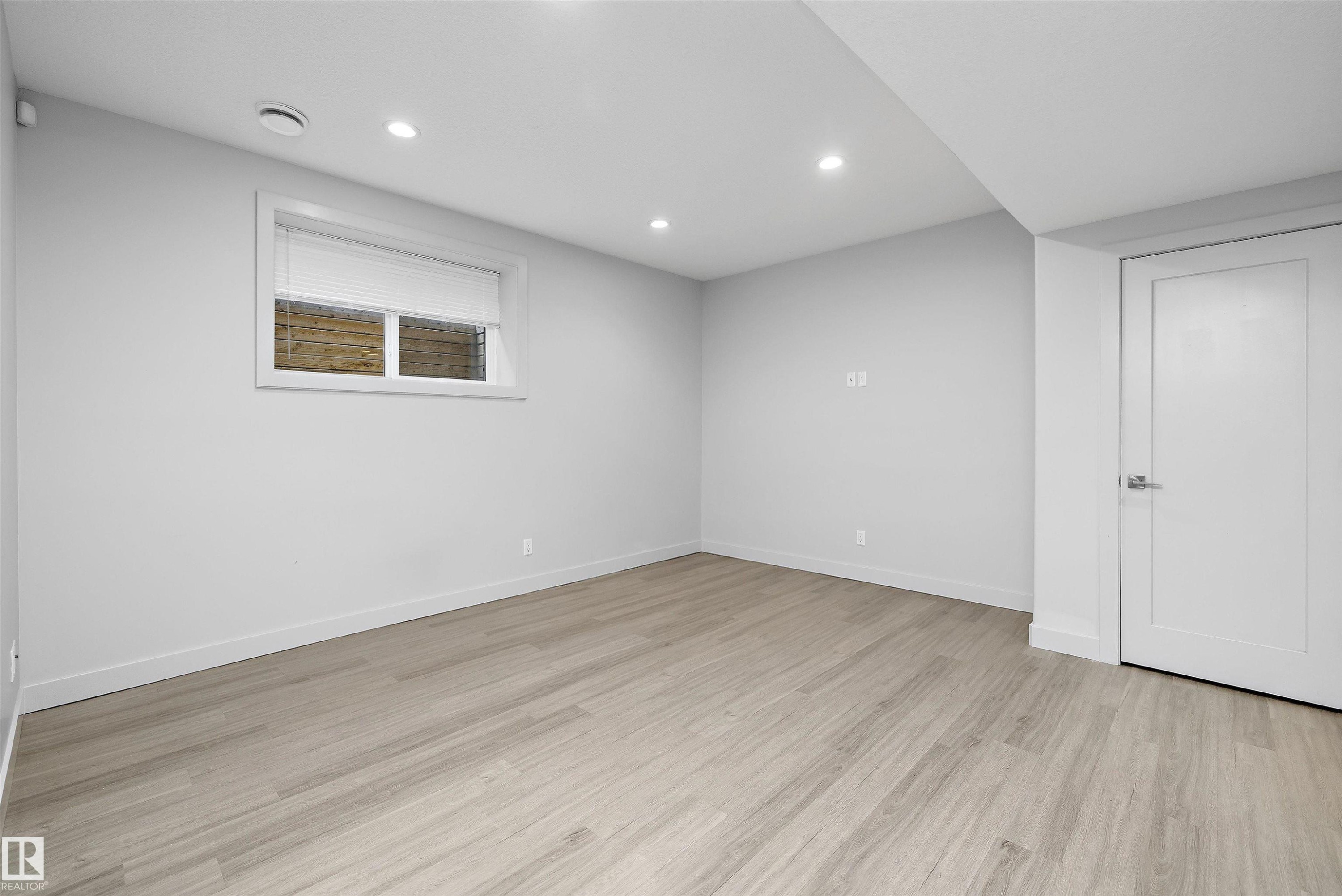 11534 122 Street Nw, Edmonton, AB