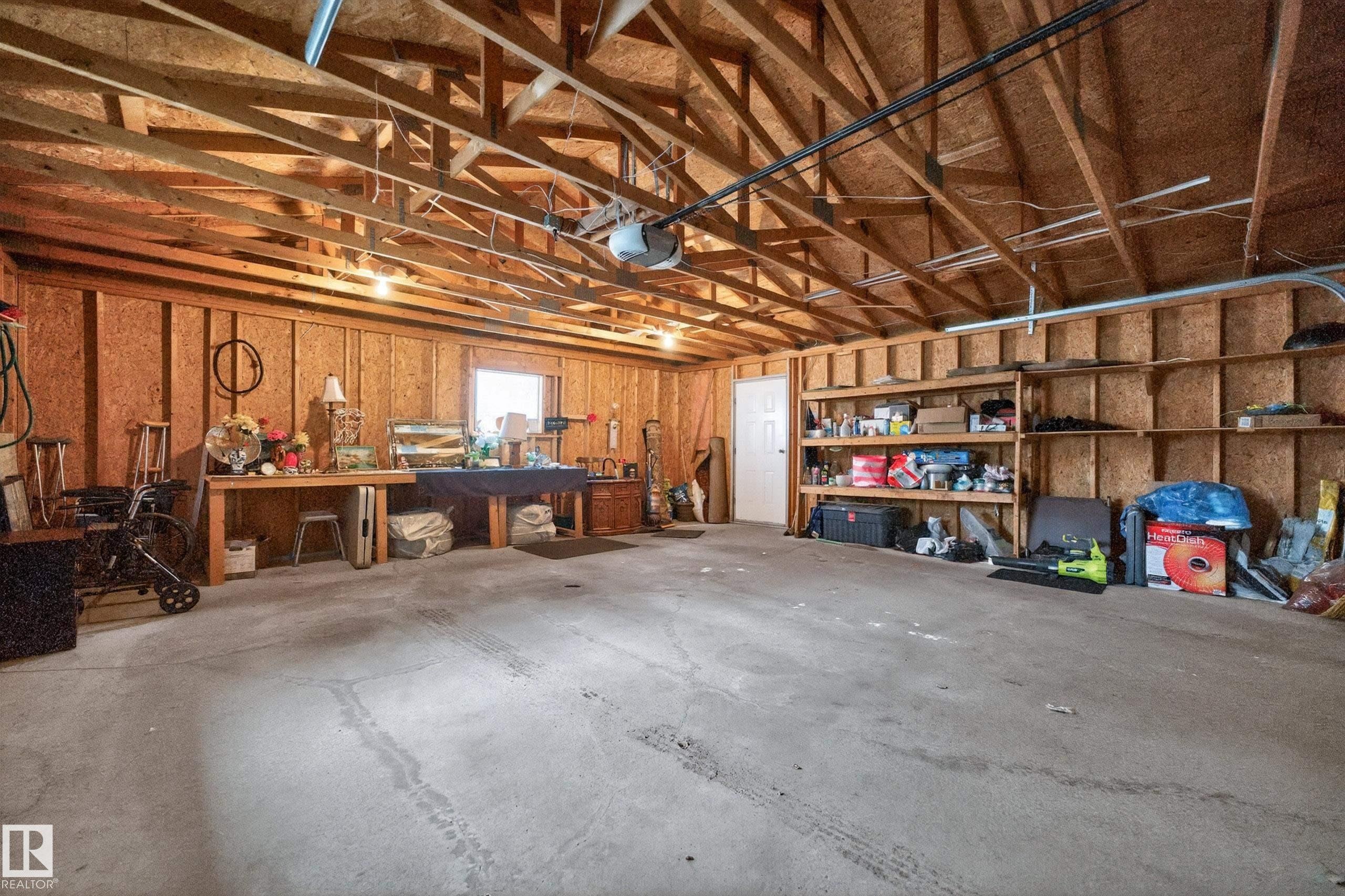 18351 77 Avenue Nw, Edmonton, AB