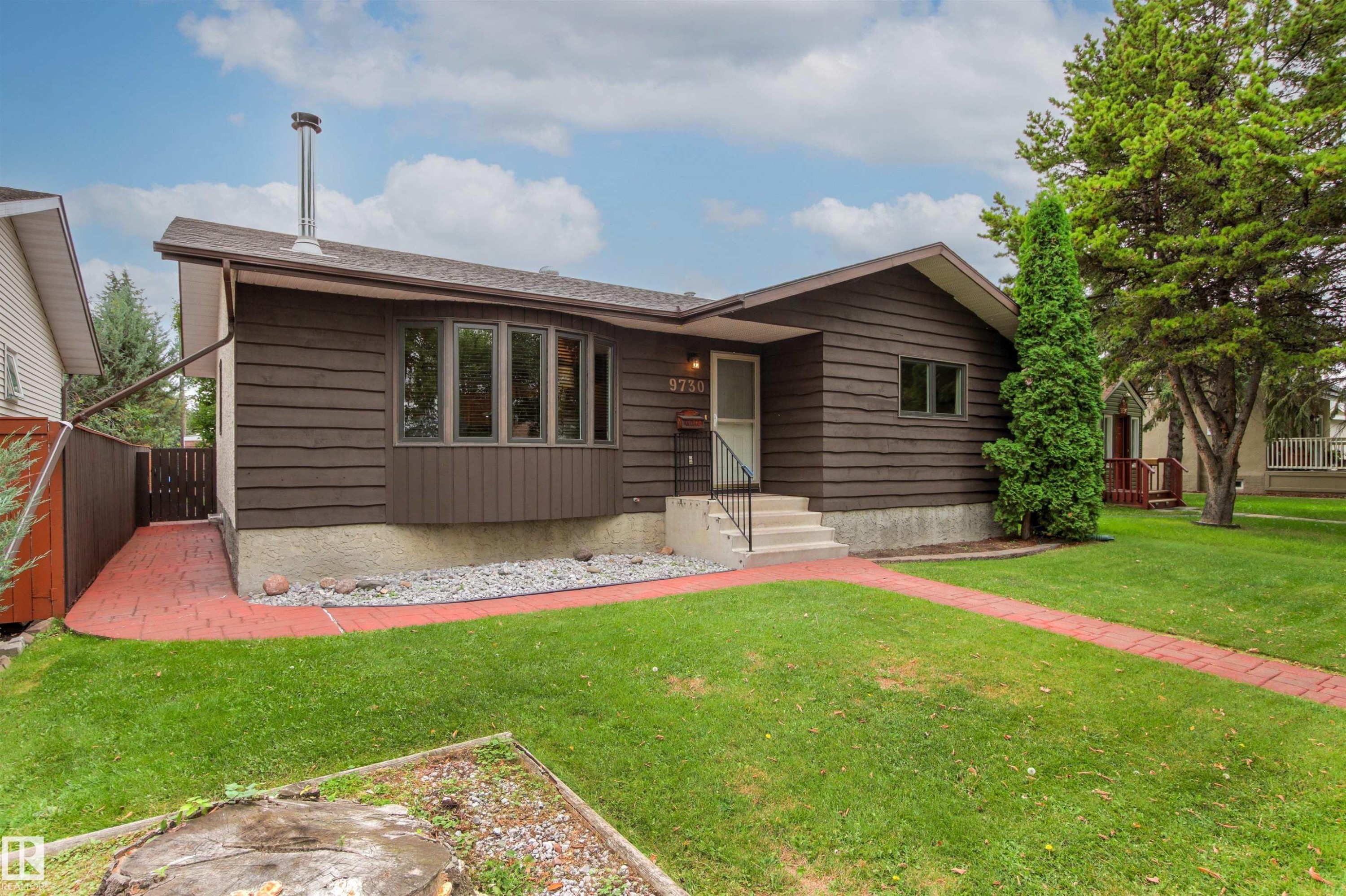 9730 154 Street Nw, Edmonton, AB