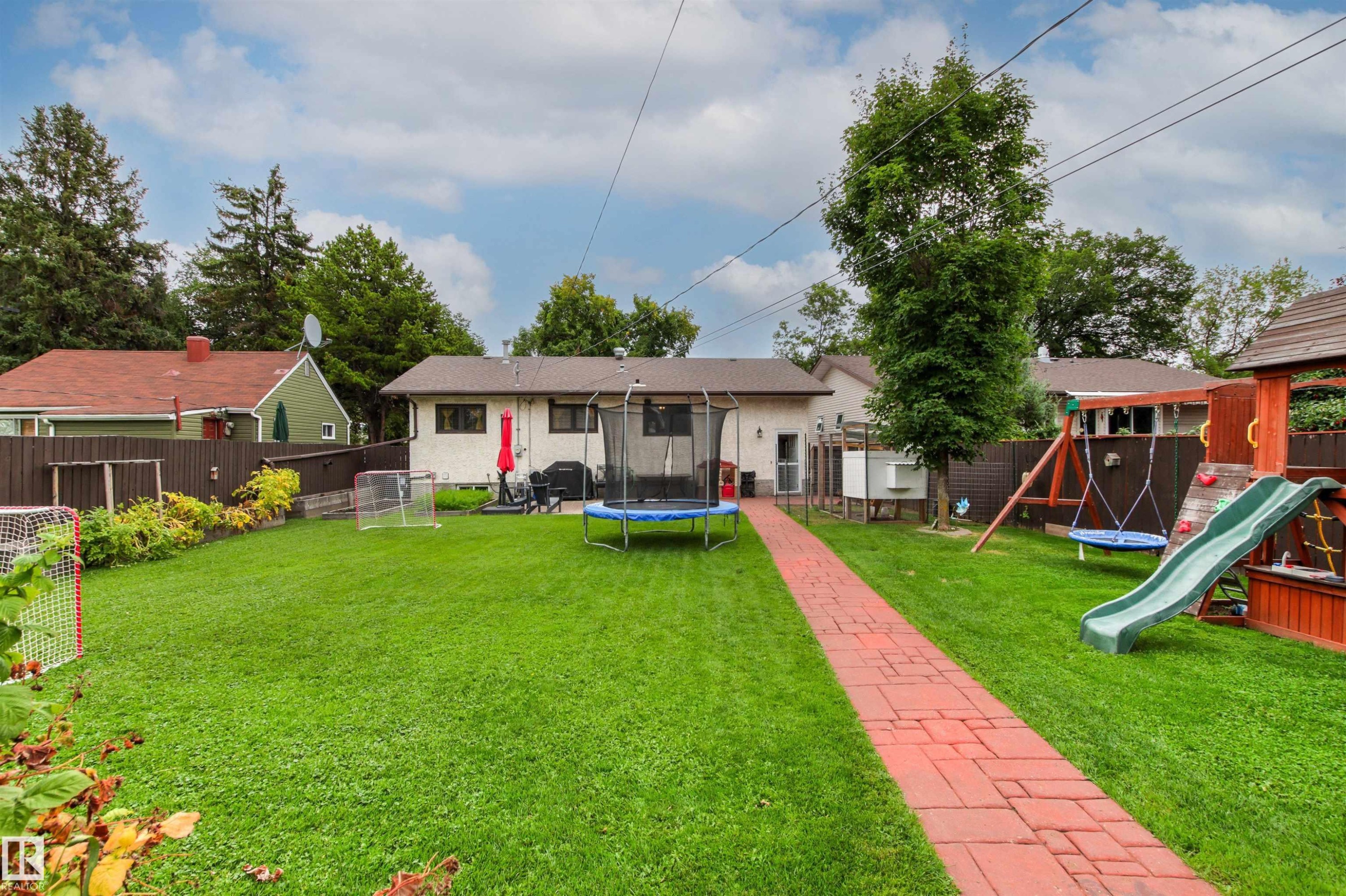 9730 154 Street Nw, Edmonton, AB