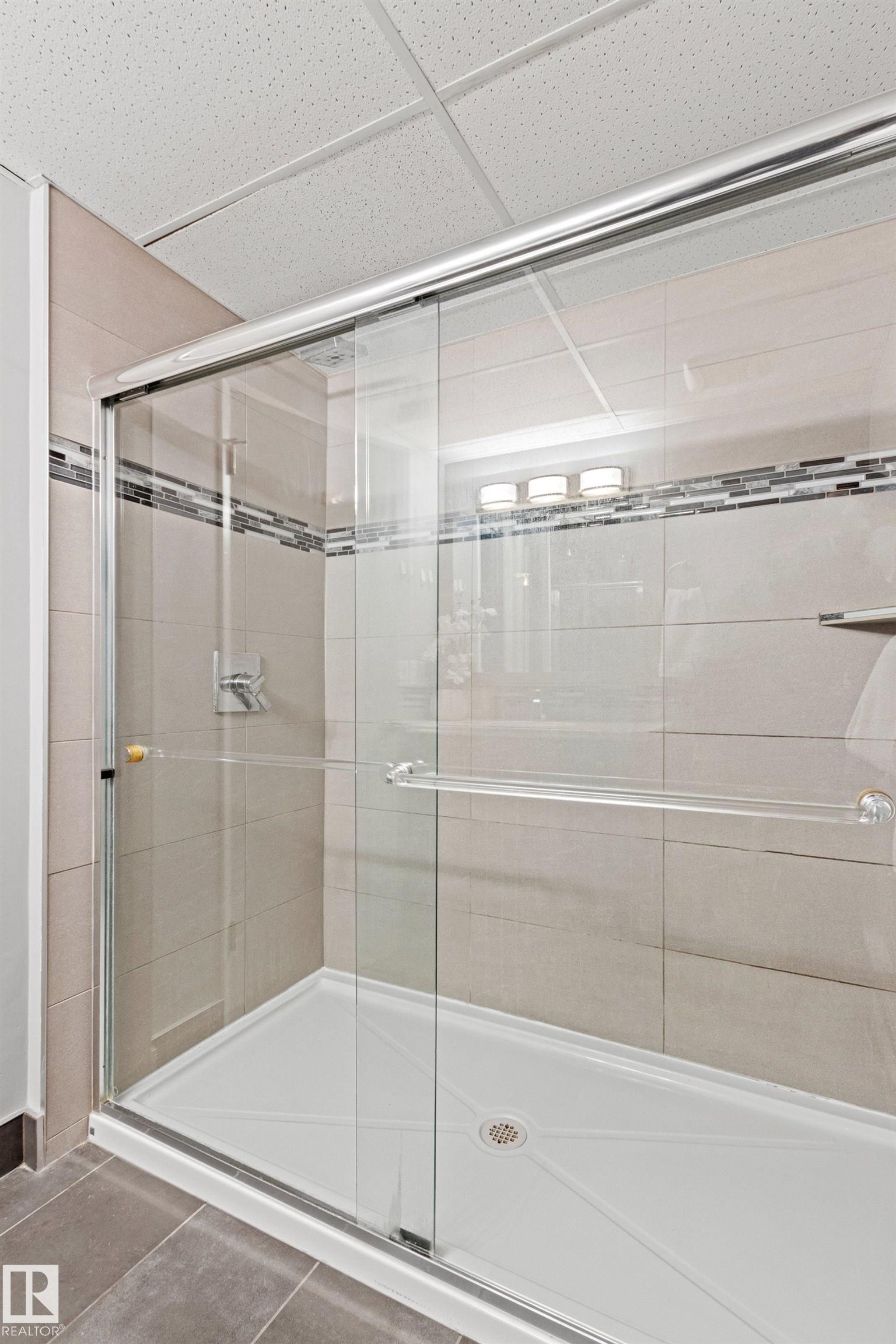 #7 10032 113 St Nw, Edmonton, AB