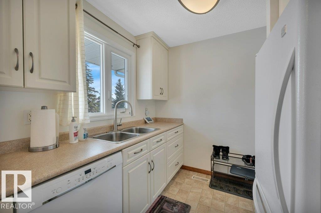 14210 22A Street Nw, Edmonton, AB