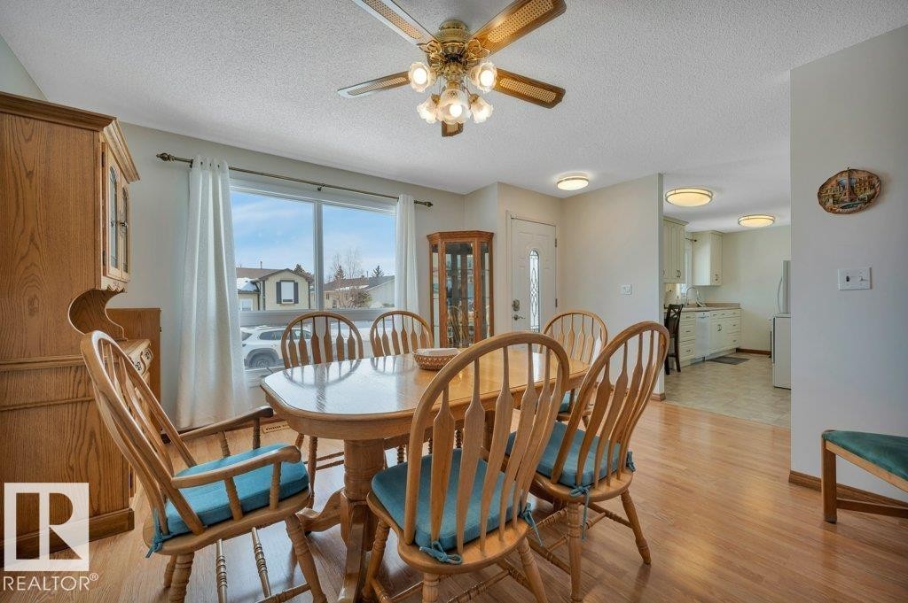 14210 22A Street Nw, Edmonton, AB