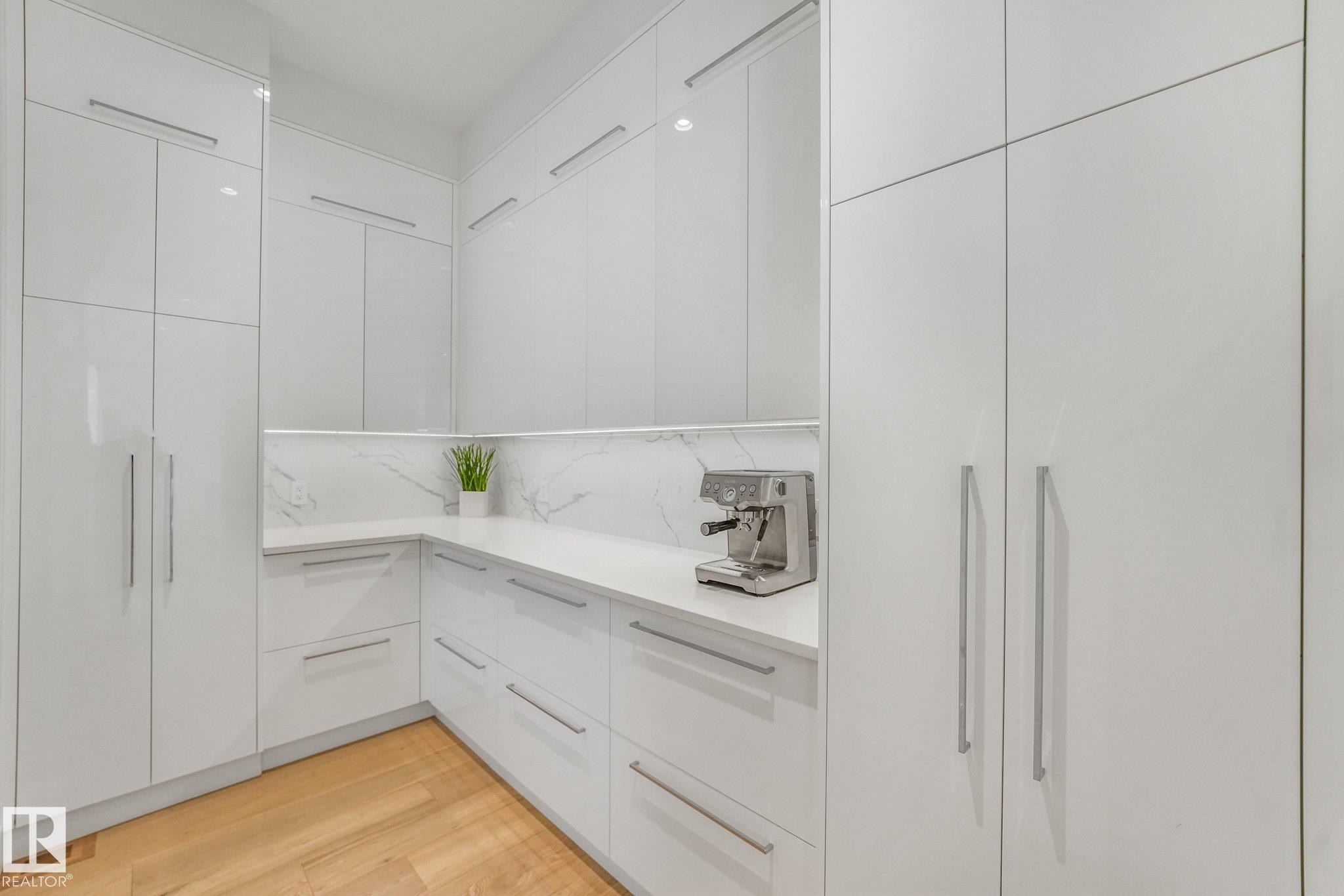 3328 Cameron Heights Landing Nw, Edmonton, AB - Indoor