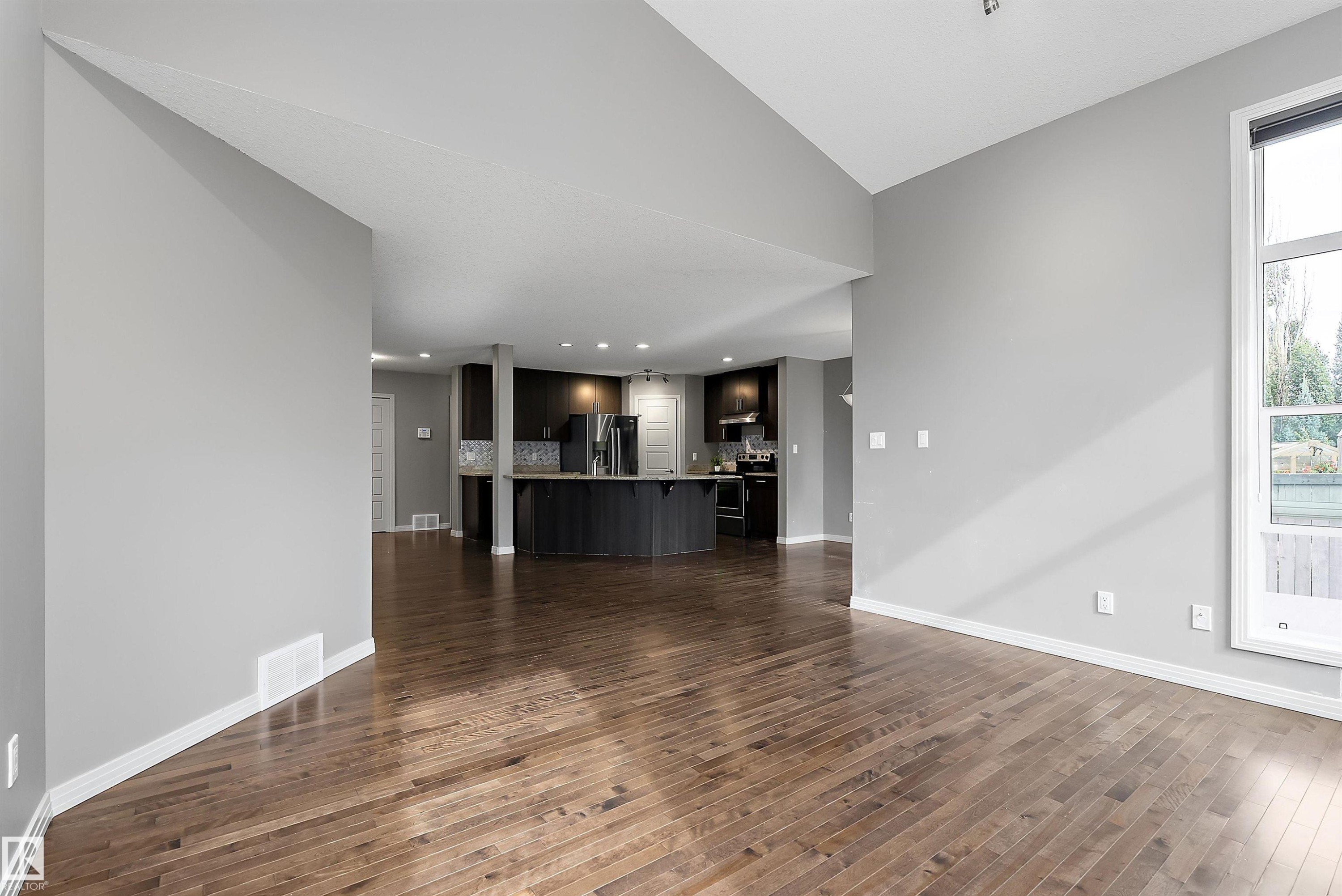 740 173 Street Sw, Edmonton, AB