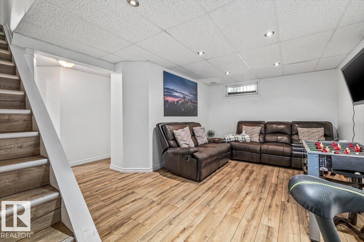 15624 123 Street Nw, Edmonton, AB - Indoor