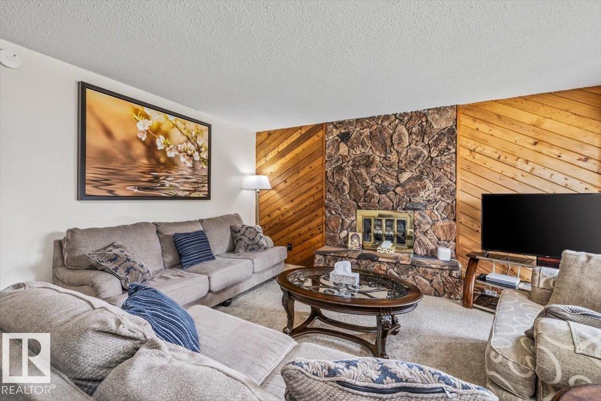 15624 123 Street Nw, Edmonton, AB - Indoor Photo Showing Living Room With Fireplace