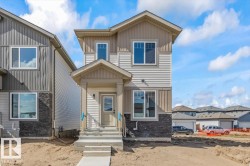 22 Juniper Wynd  Fort Saskatchewan, AB T8L 3S4