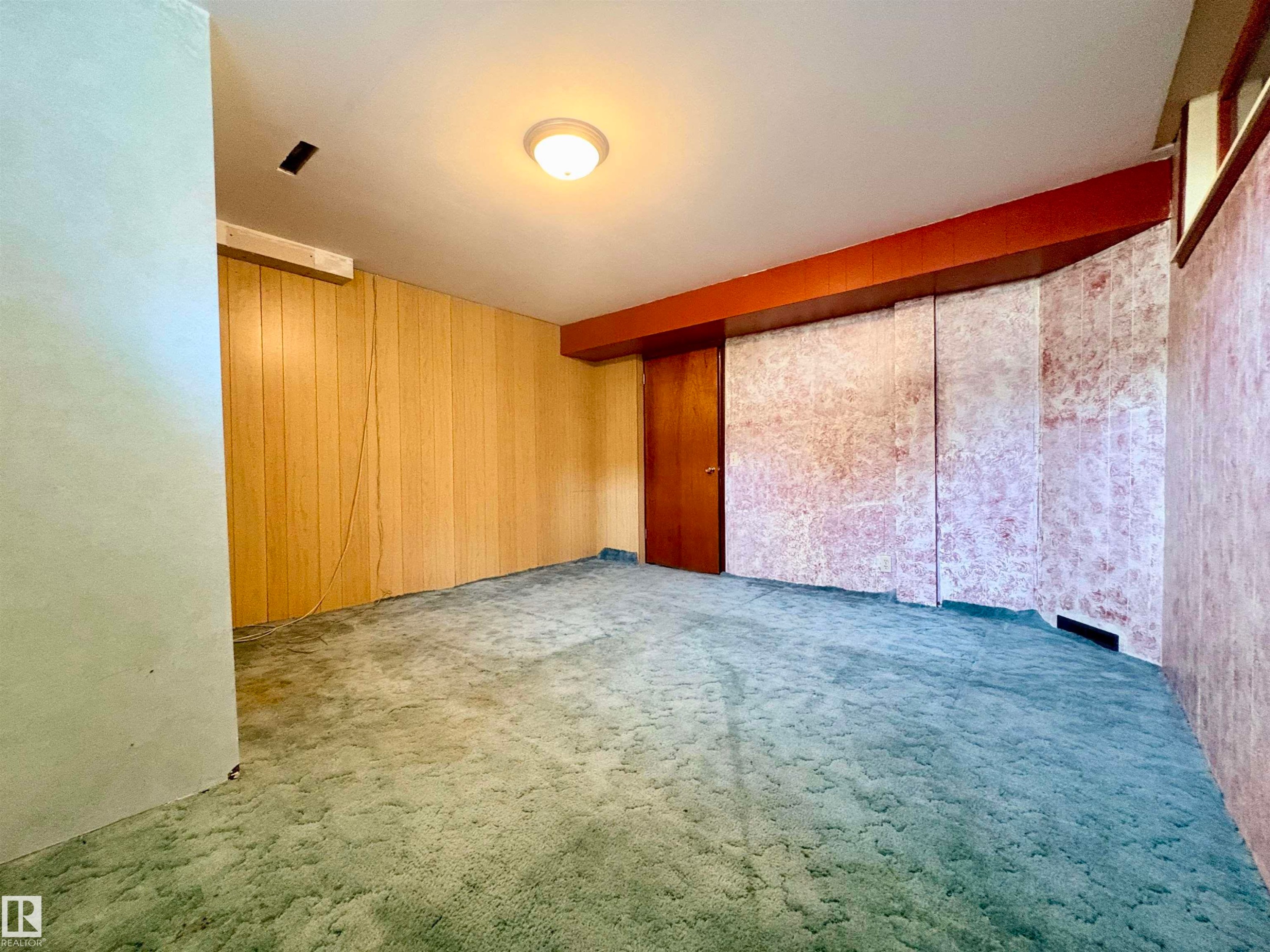 3834 110 Avenue Nw, Edmonton, AB