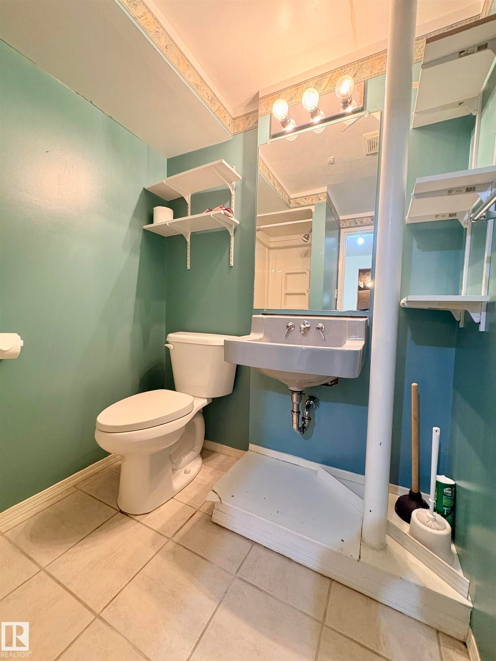 3834 110 Avenue Nw, Edmonton, AB