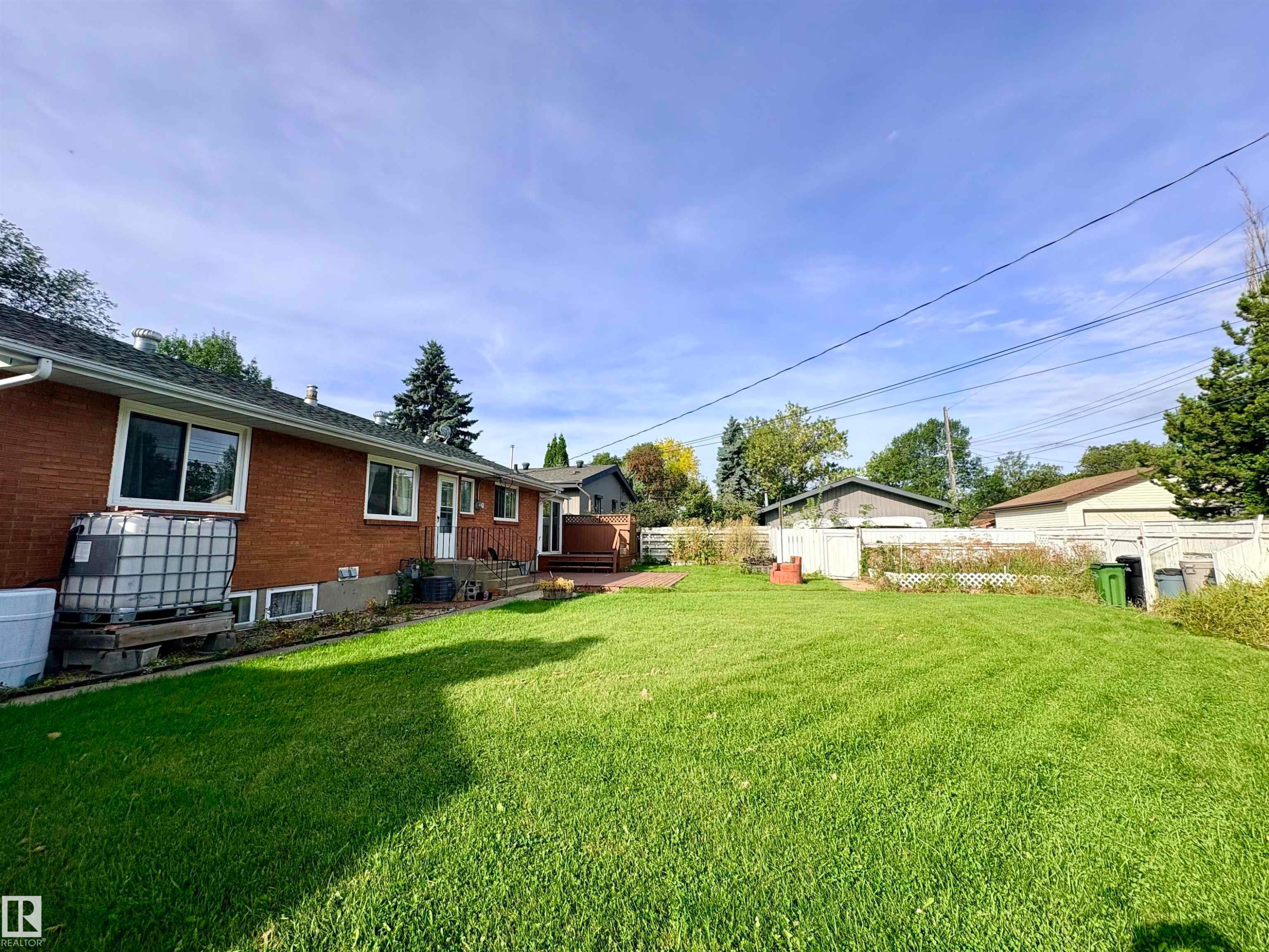 3834 110 Avenue Nw, Edmonton, AB