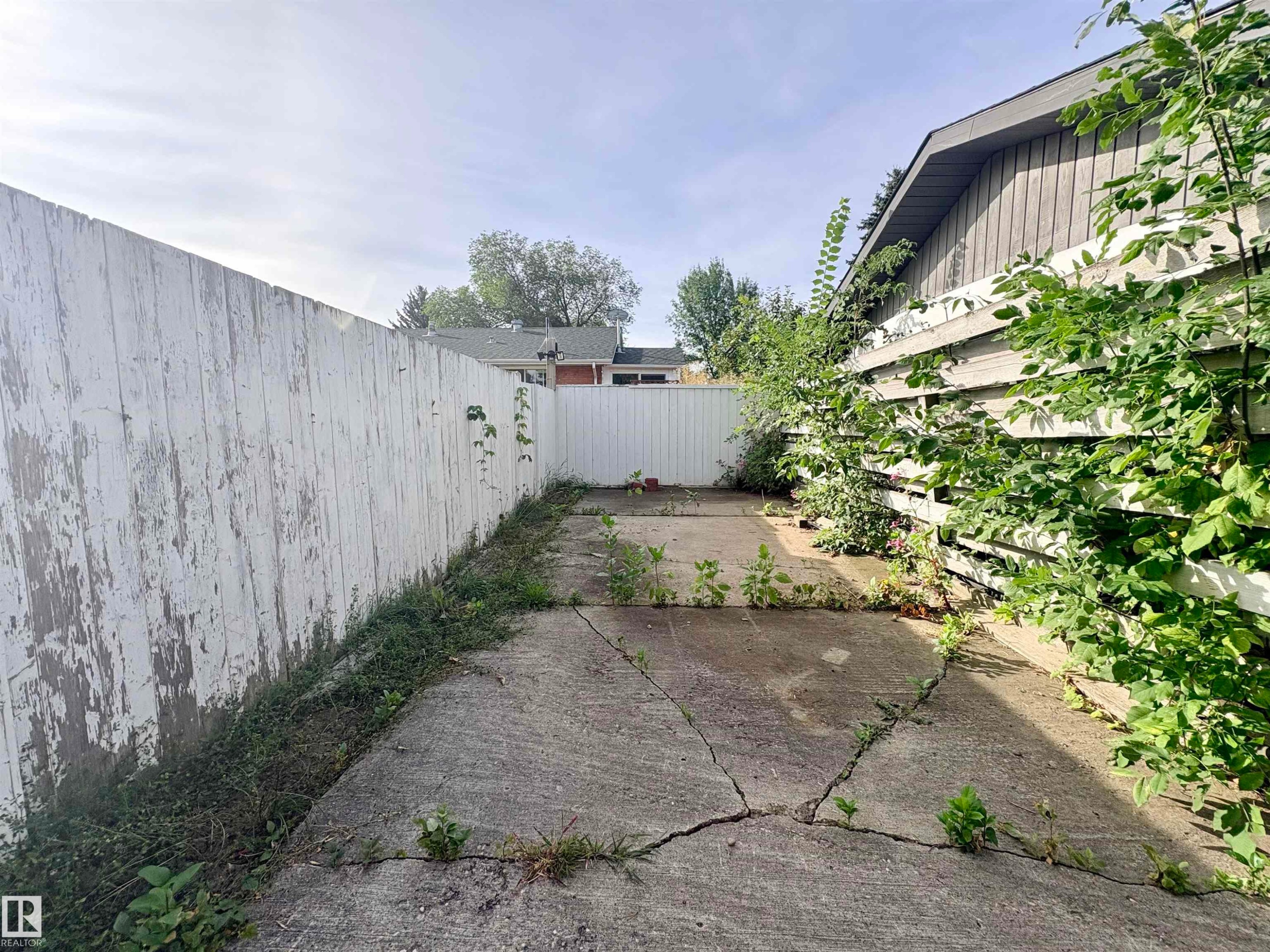 3834 110 Avenue Nw, Edmonton, AB