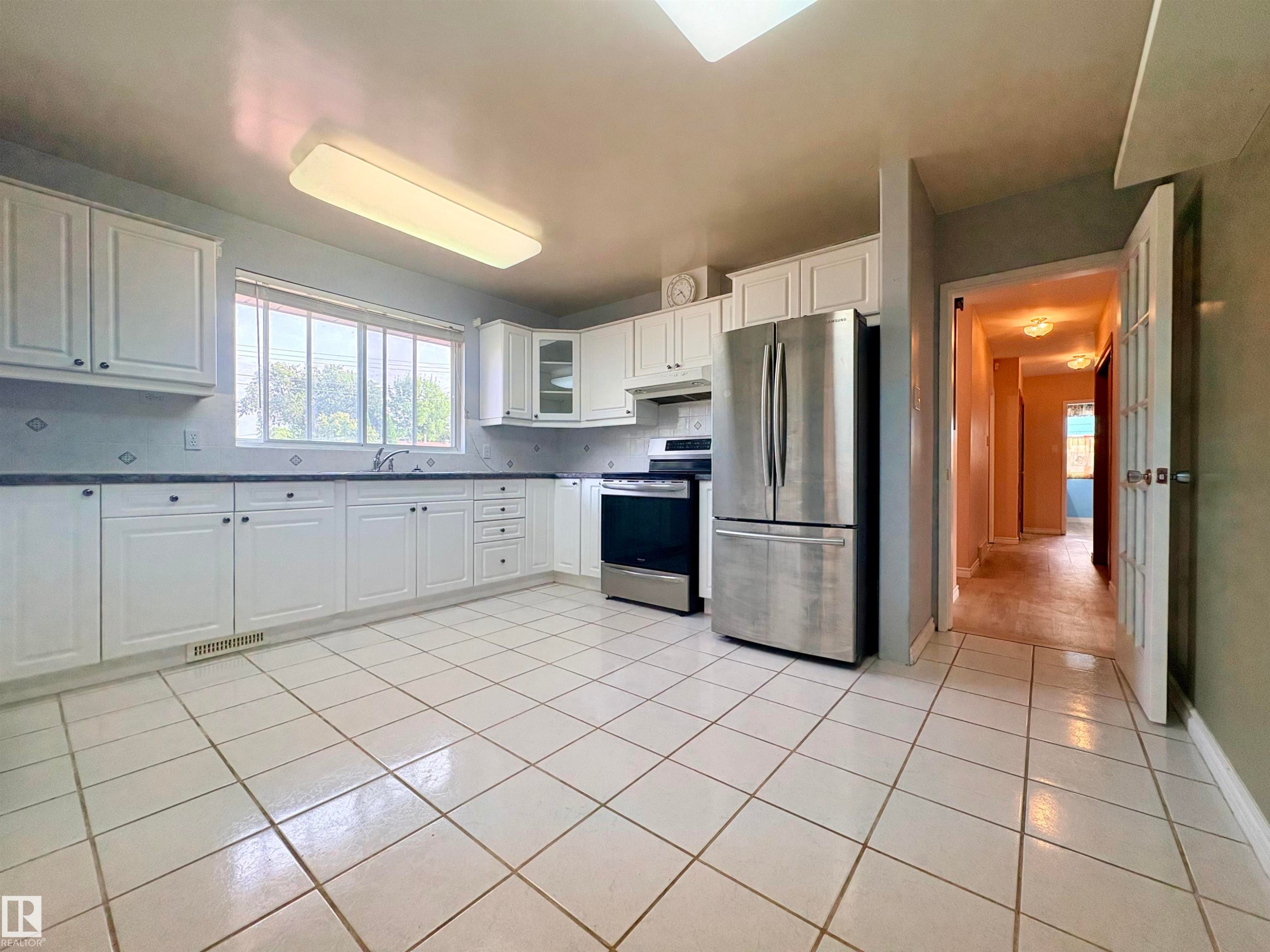 3834 110 Avenue Nw, Edmonton, AB