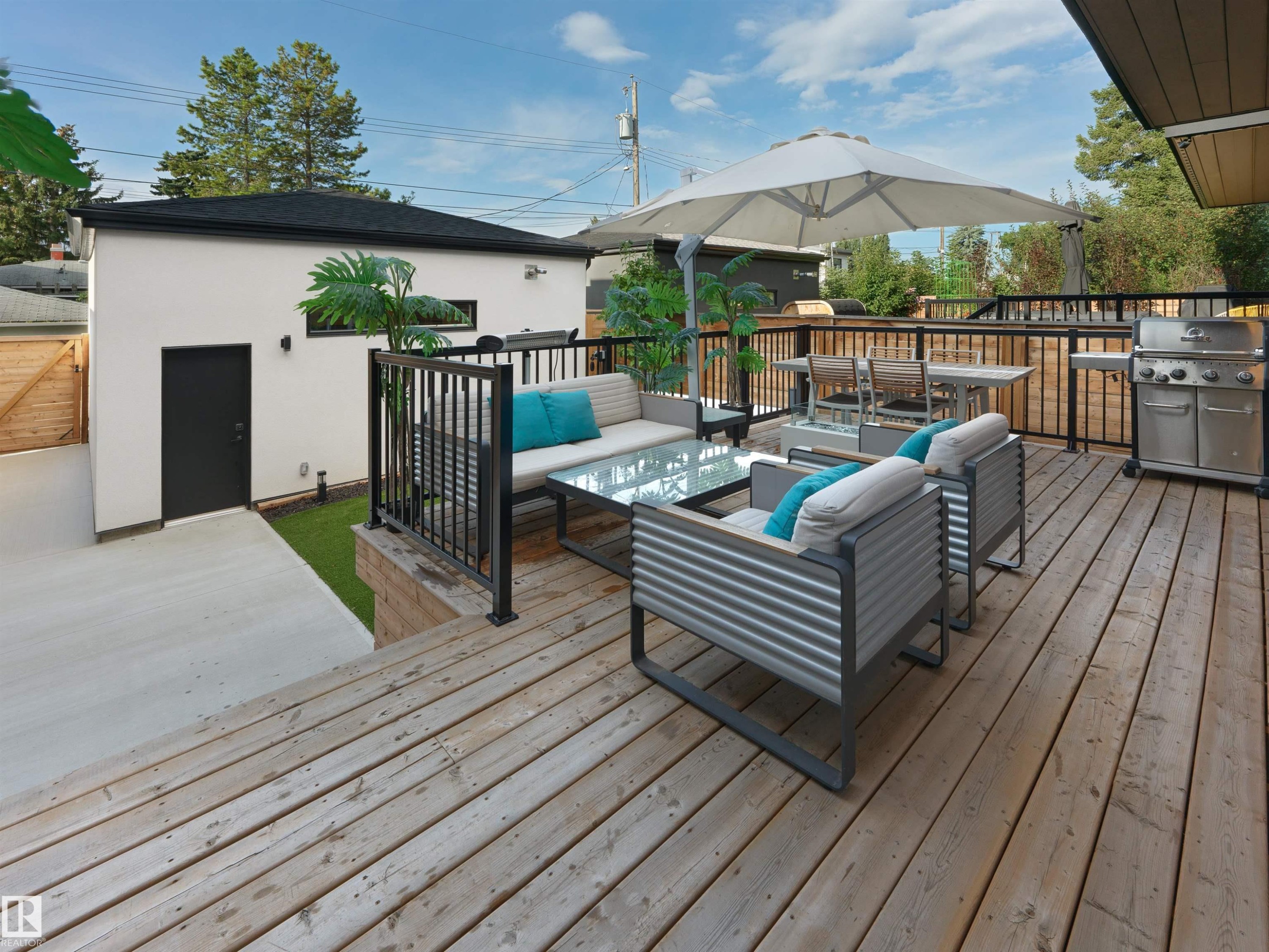 8707 Strathearn Crescent Nw, Edmonton, AB