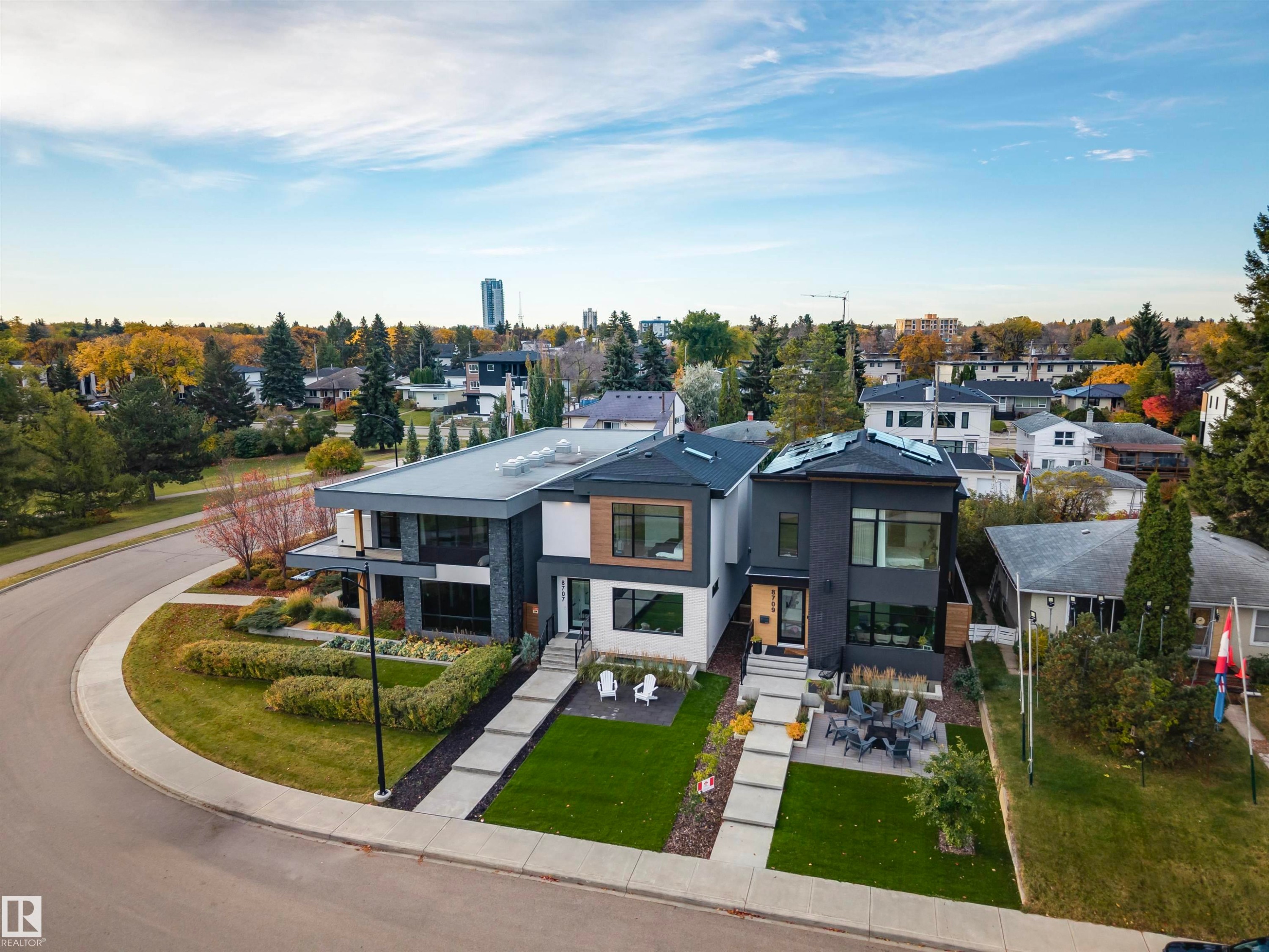8707 Strathearn Crescent Nw, Edmonton, AB