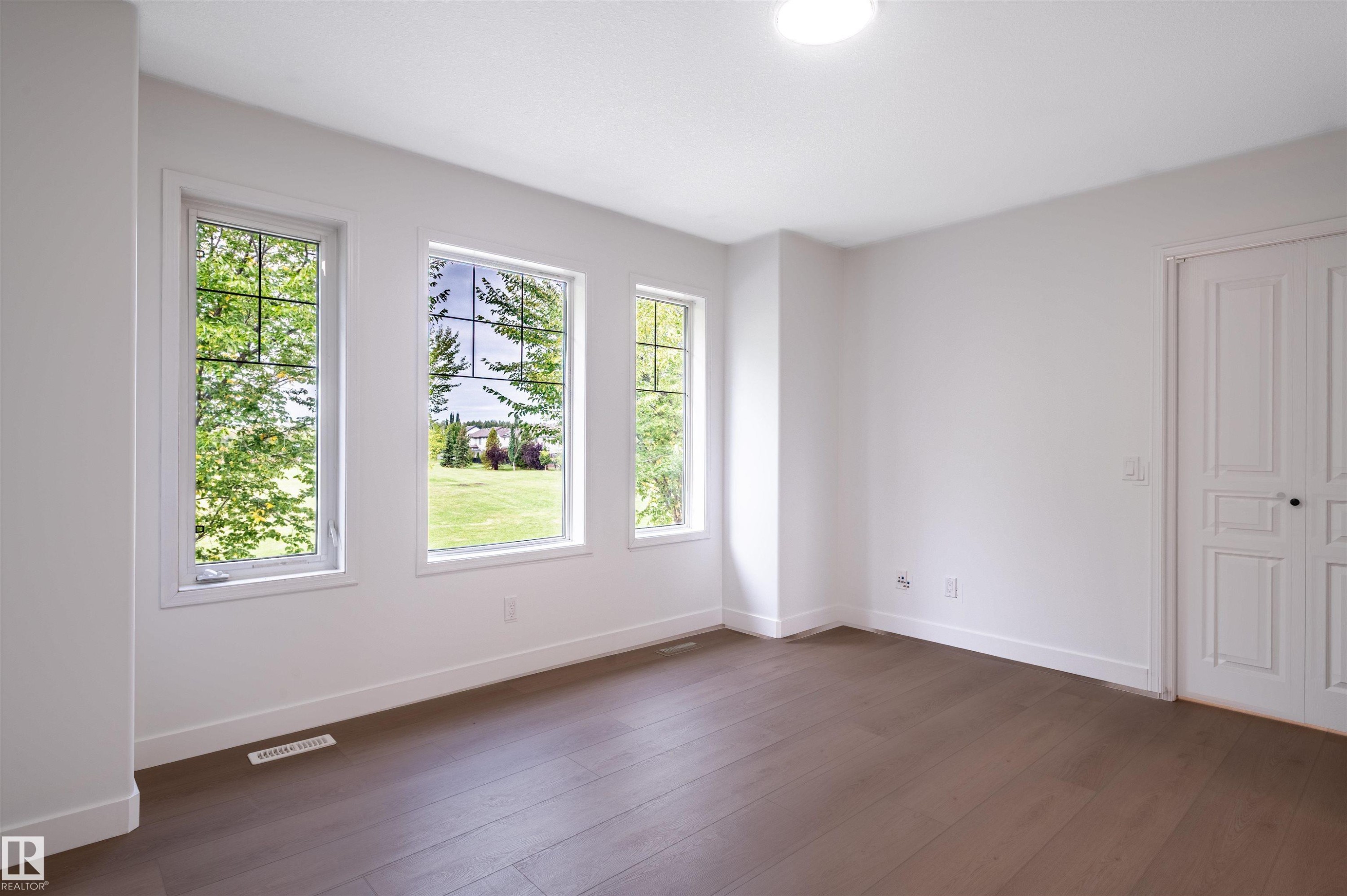 404 Hemingway Road Nw, Edmonton, AB