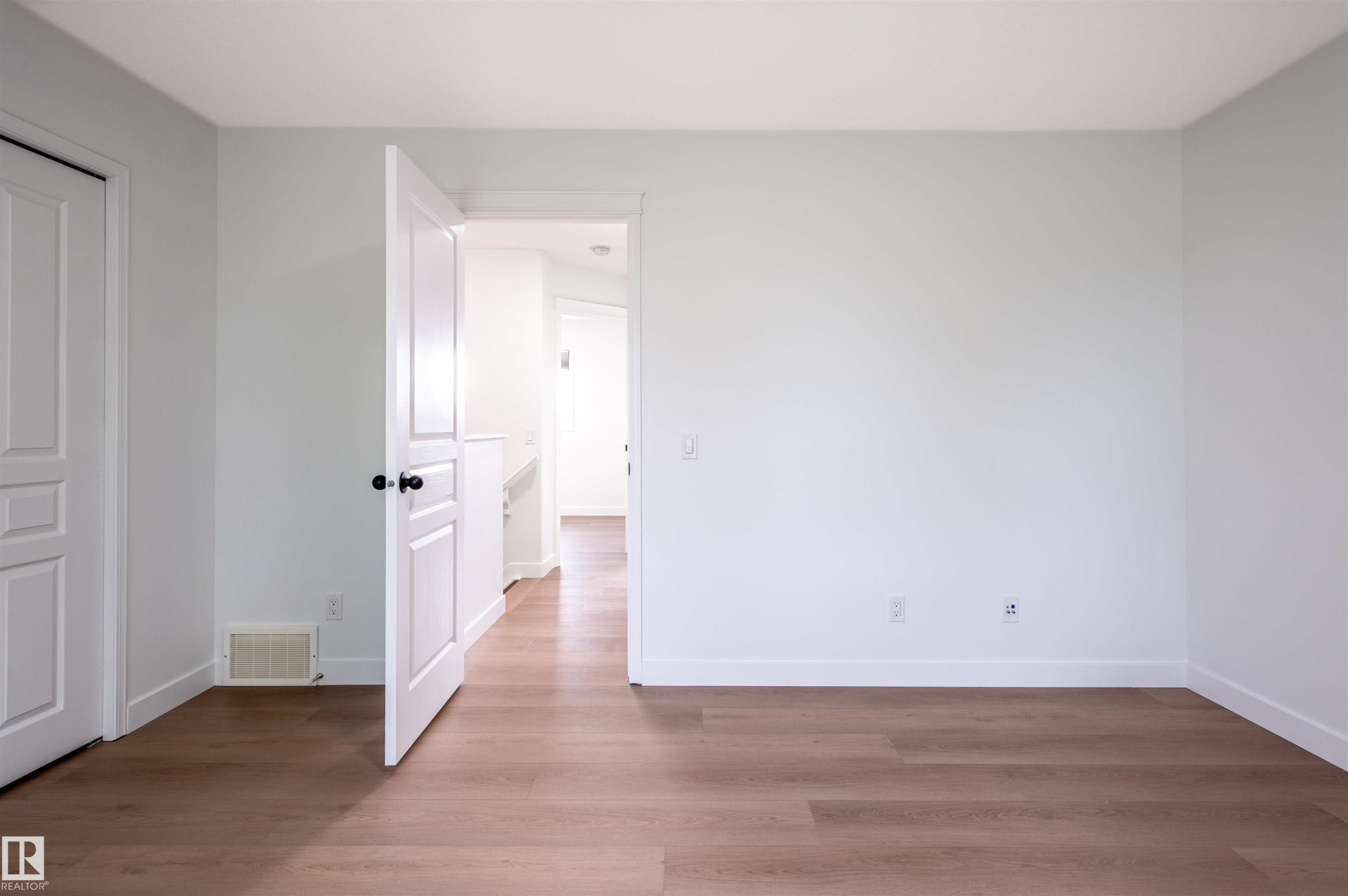 404 Hemingway Road Nw, Edmonton, AB