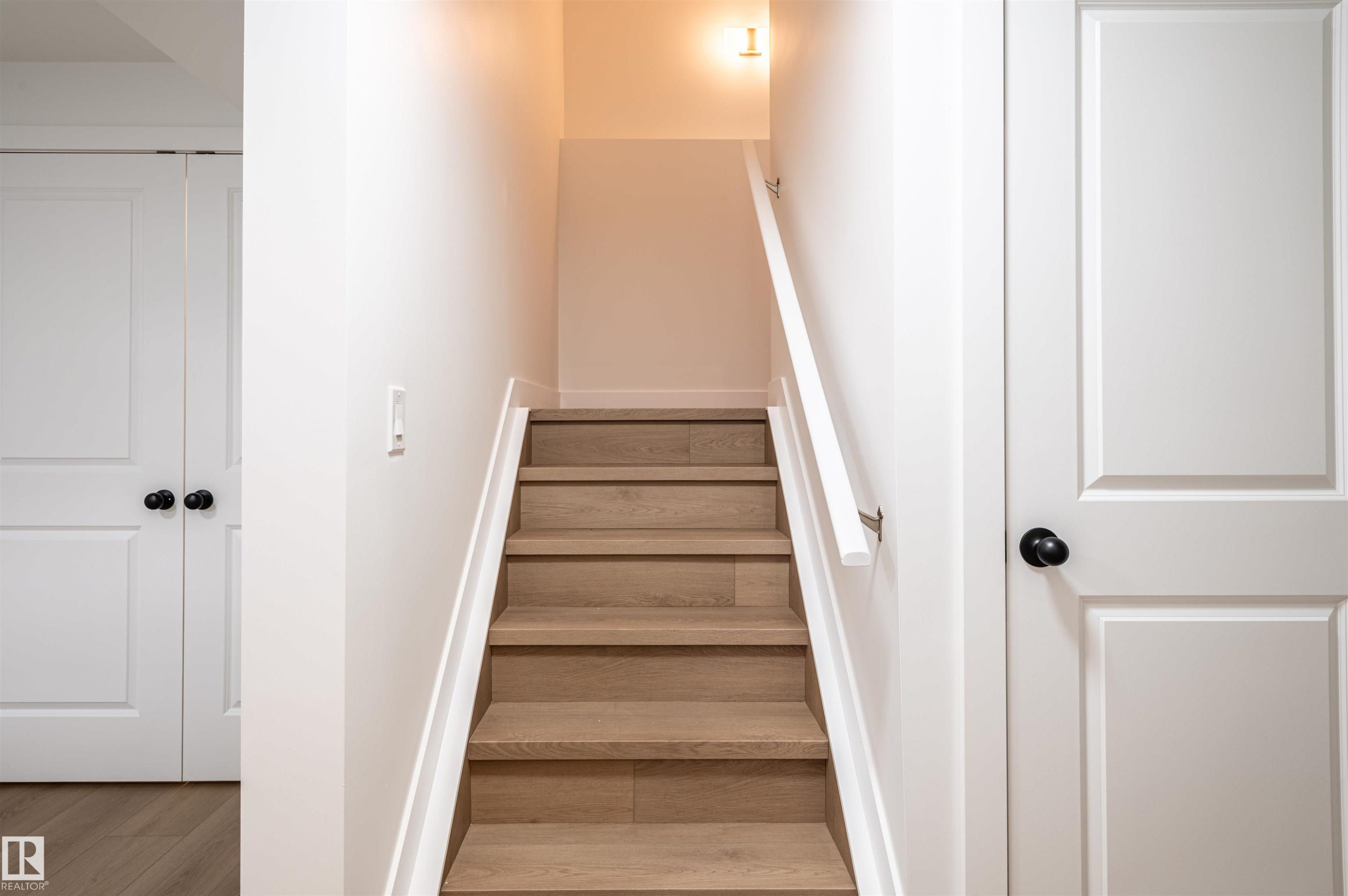 404 Hemingway Road Nw, Edmonton, AB
