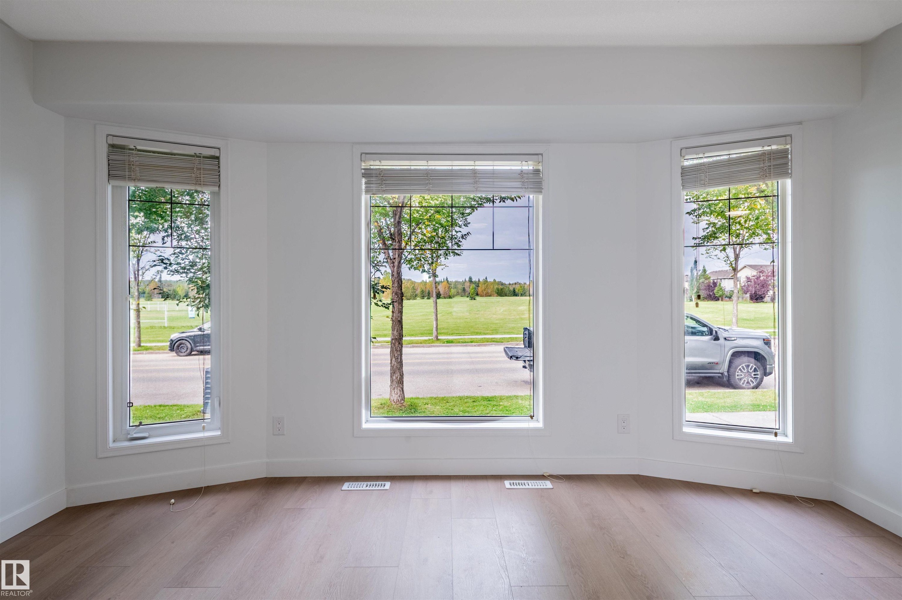 404 Hemingway Road Nw, Edmonton, AB