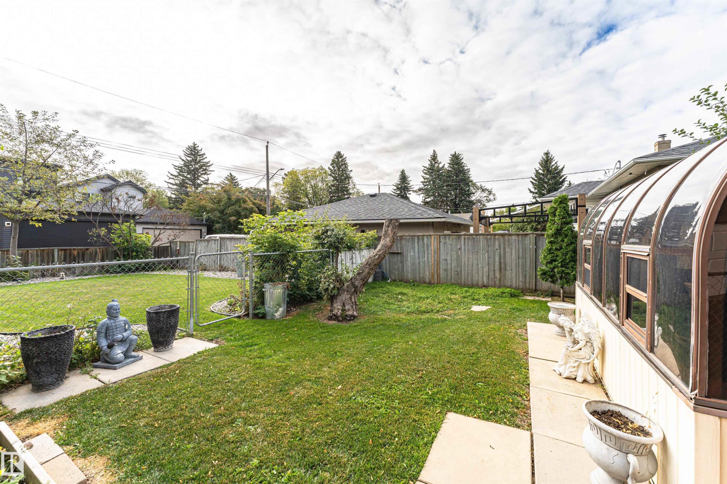 10807 136 Street Nw, Edmonton, AB