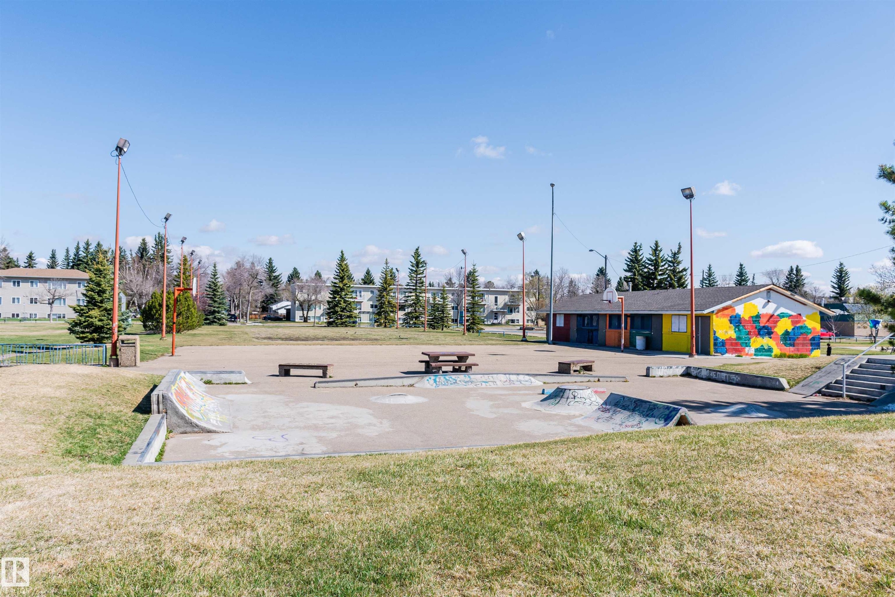 10807 136 Street Nw, Edmonton, AB