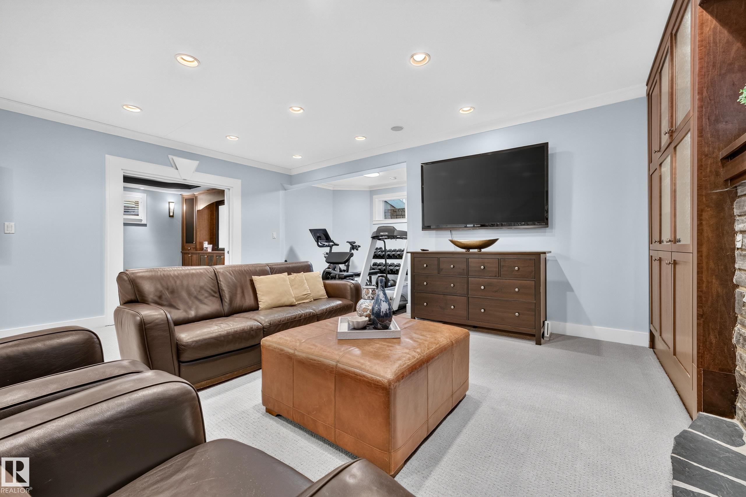 9604 95 Avenue Nw, Edmonton, AB