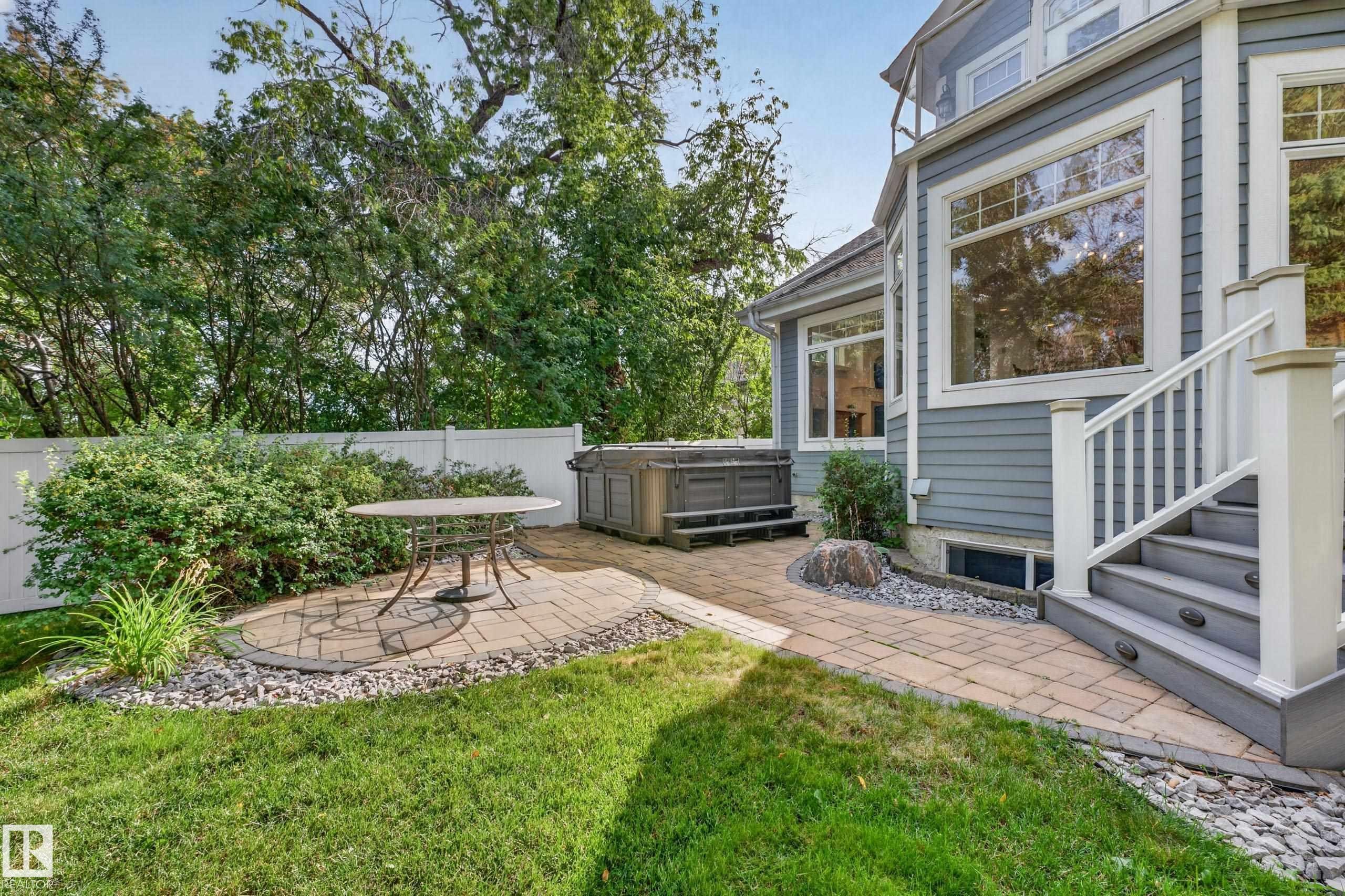 9604 95 Avenue Nw, Edmonton, AB