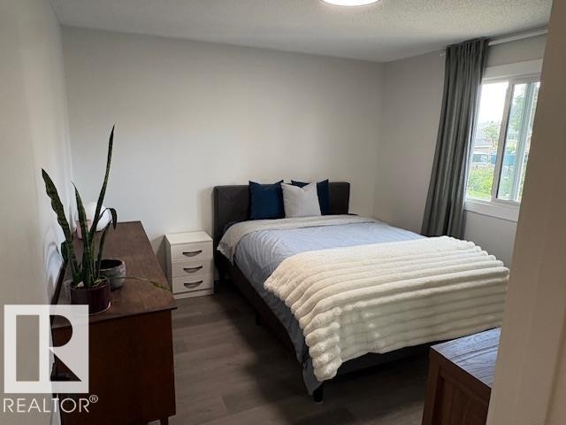 9520 150 Avenue Nw, Edmonton, AB