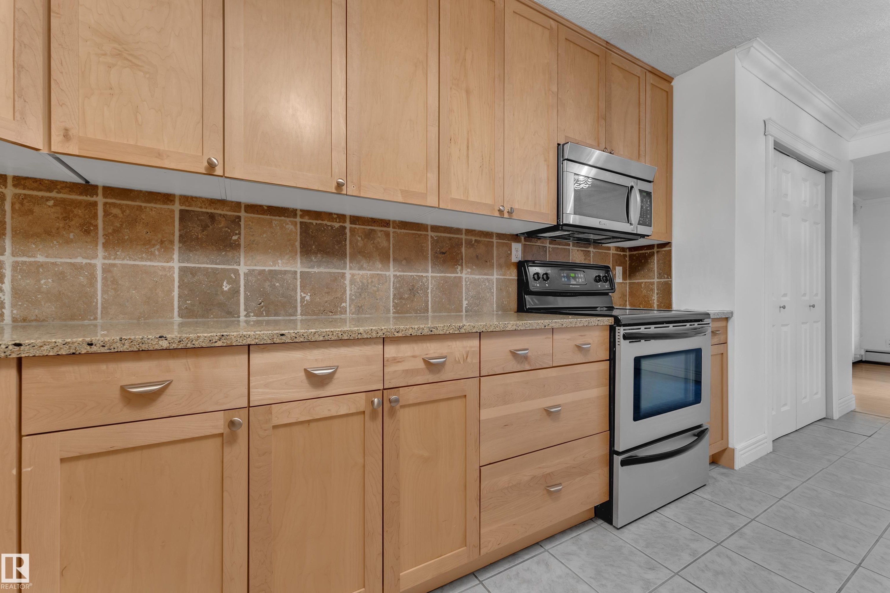 #304 10165 113 St Nw, Edmonton, AB