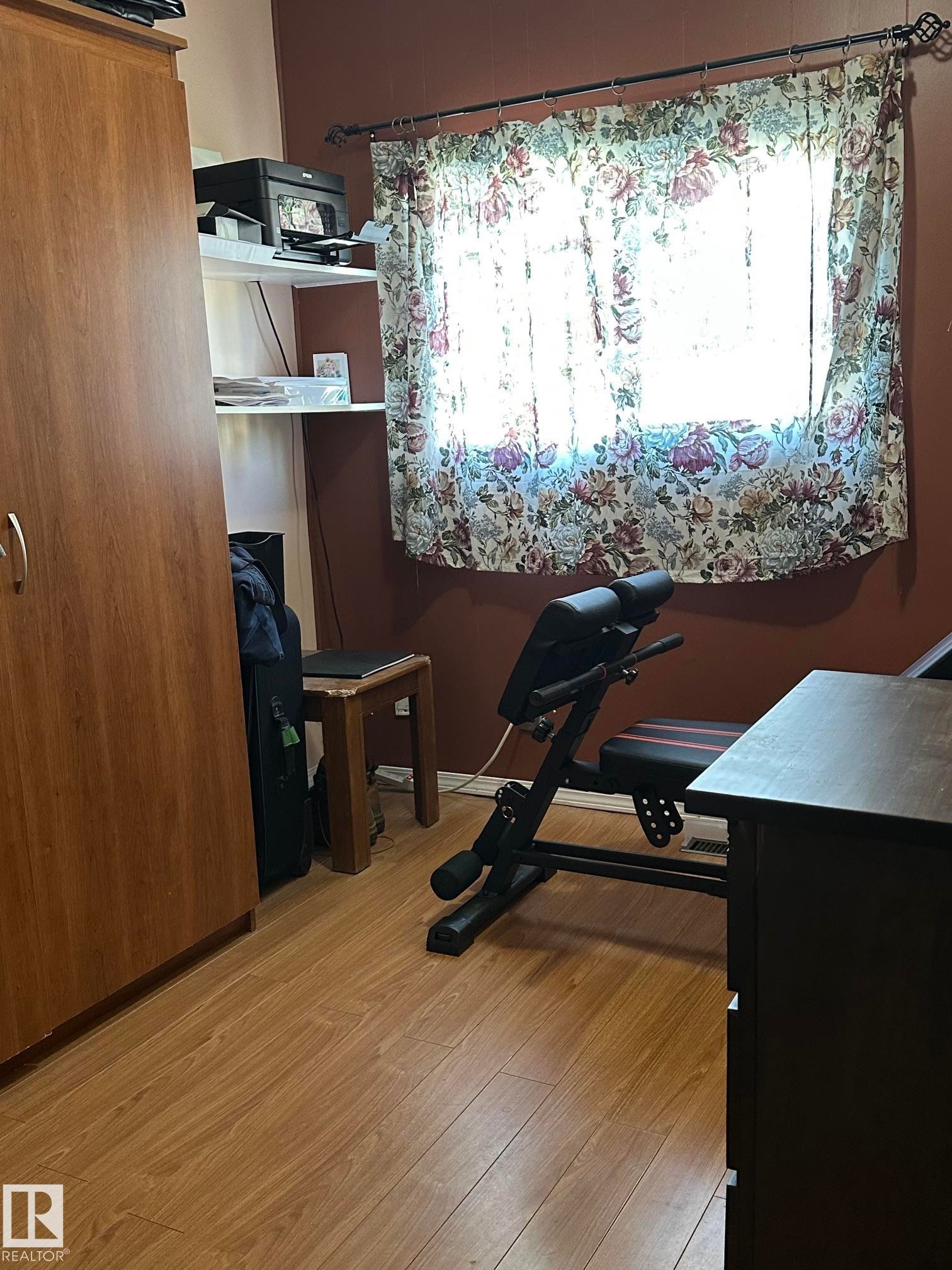 #68 4204 47 St, Wetaskiwin, AB - Indoor