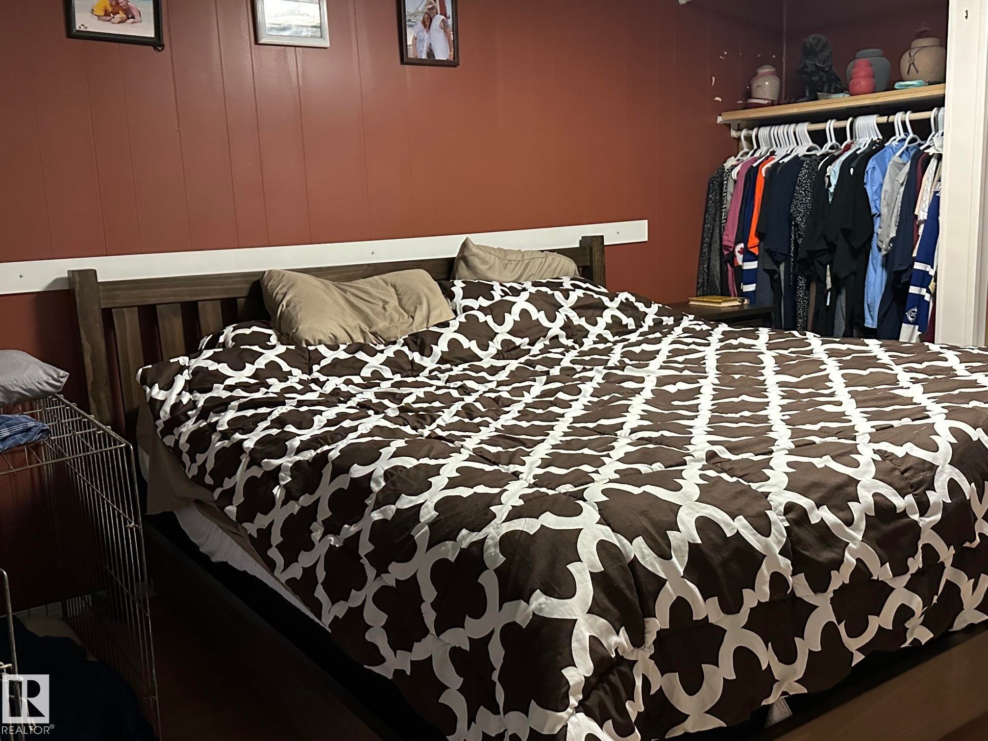 #68 4204 47 St, Wetaskiwin, AB - Indoor Photo Showing Bedroom
