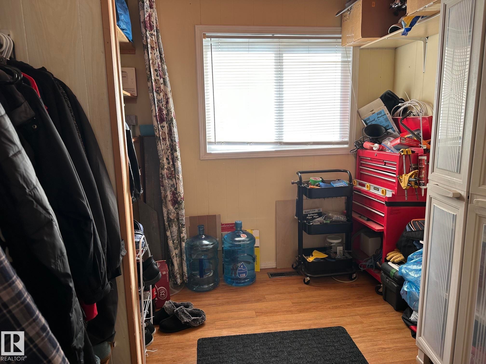 #68 4204 47 St, Wetaskiwin, AB - Indoor