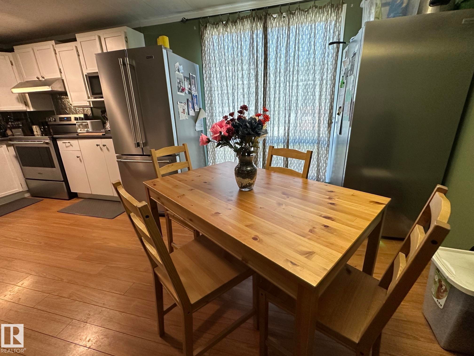 #68 4204 47 St, Wetaskiwin, AB - Indoor