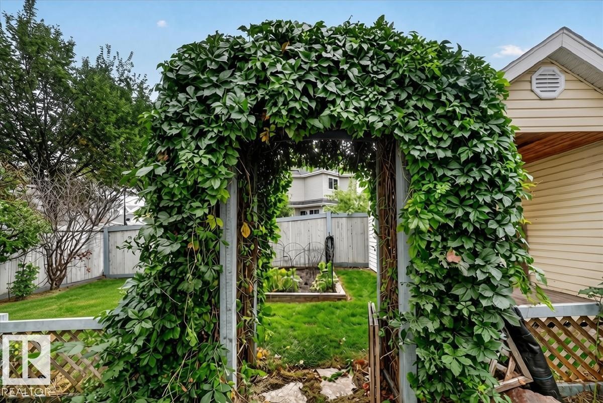 8503 11 Avenue Sw, Edmonton, AB