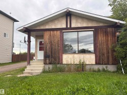 1017 B 13 Street  Cold Lake, AB T9M 1J9