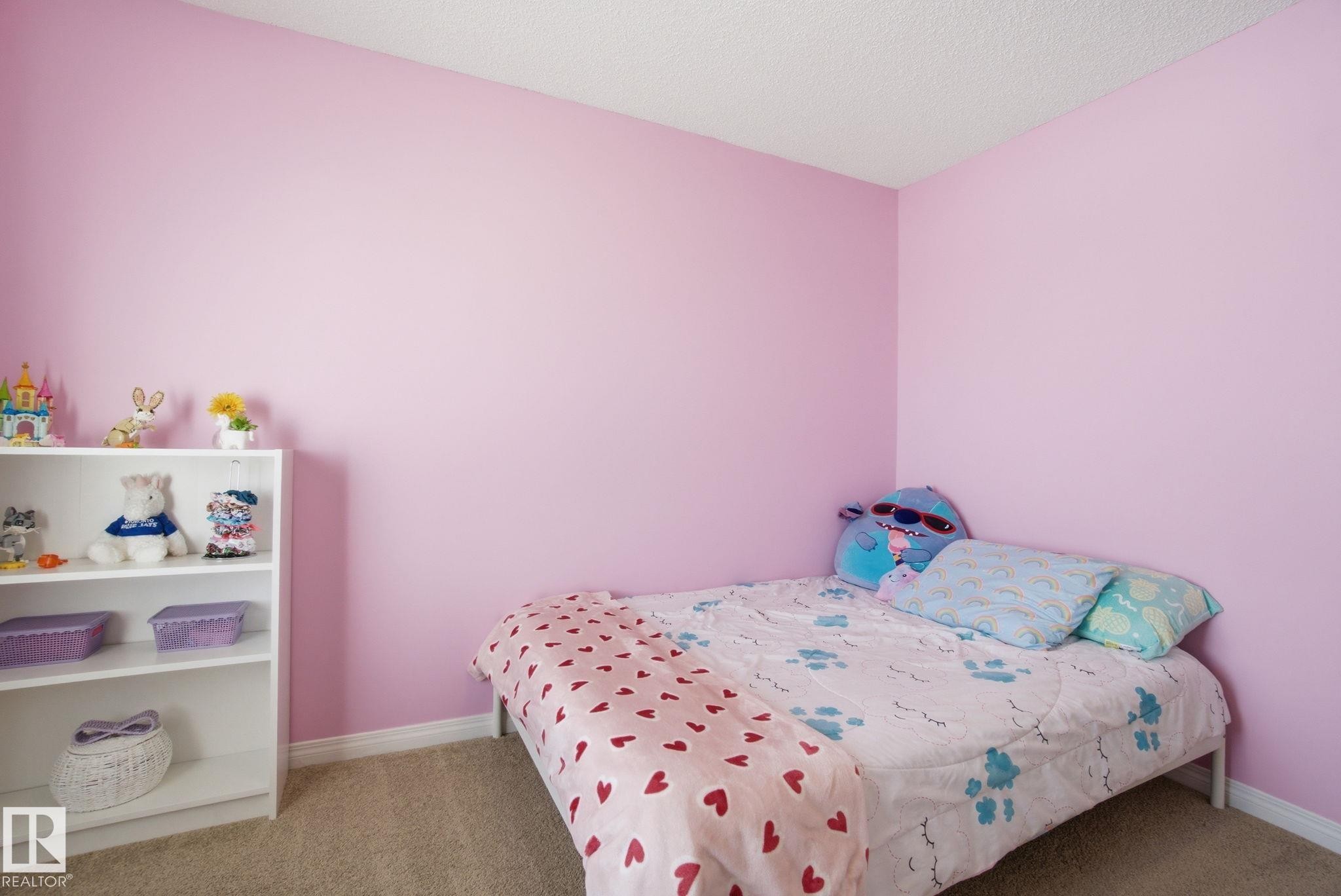 2553 Coughlan Road Sw, Edmonton, AB - Indoor Photo Showing Bedroom