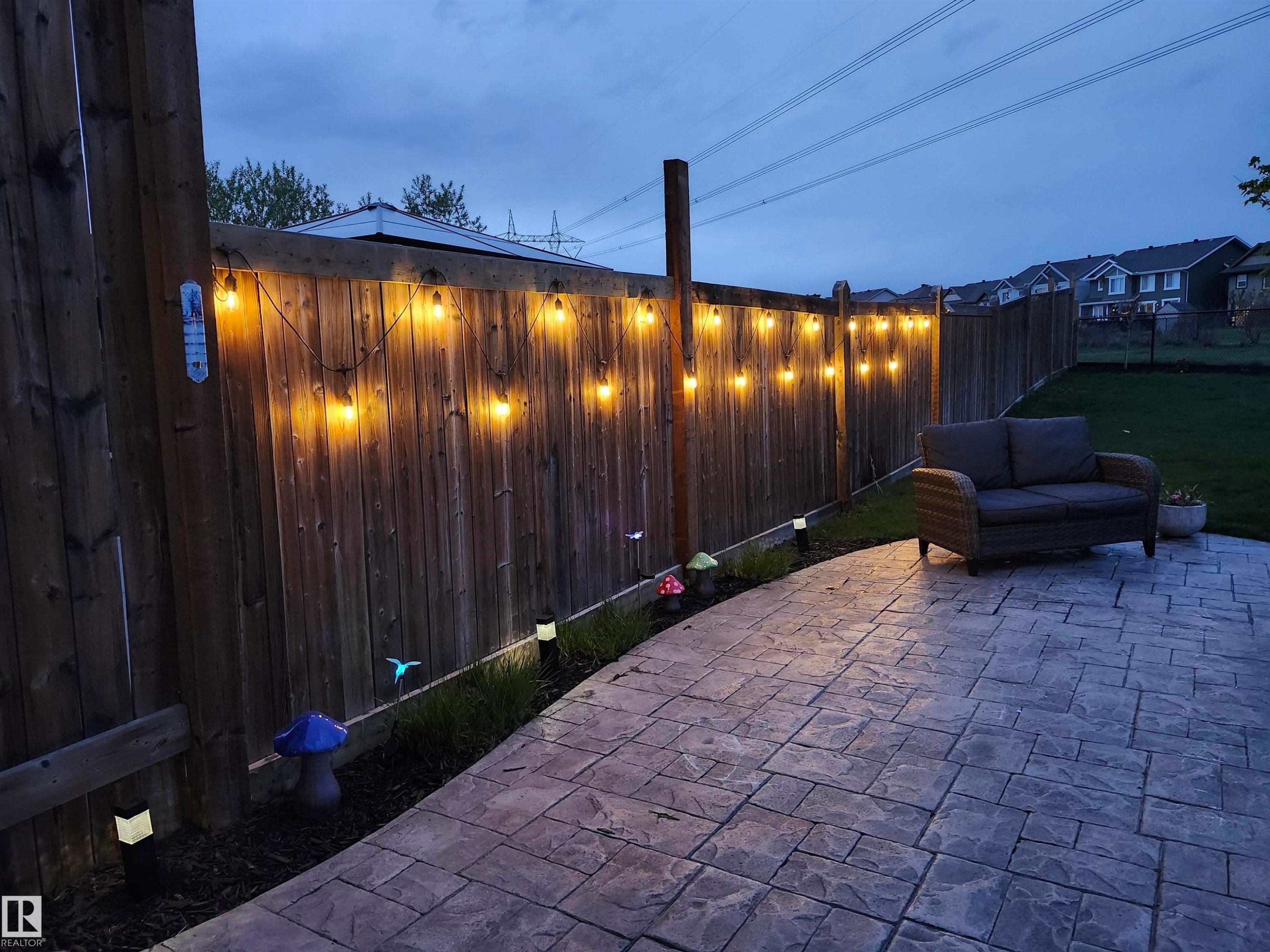 2553 Coughlan Road Sw, Edmonton, AB - Outdoor