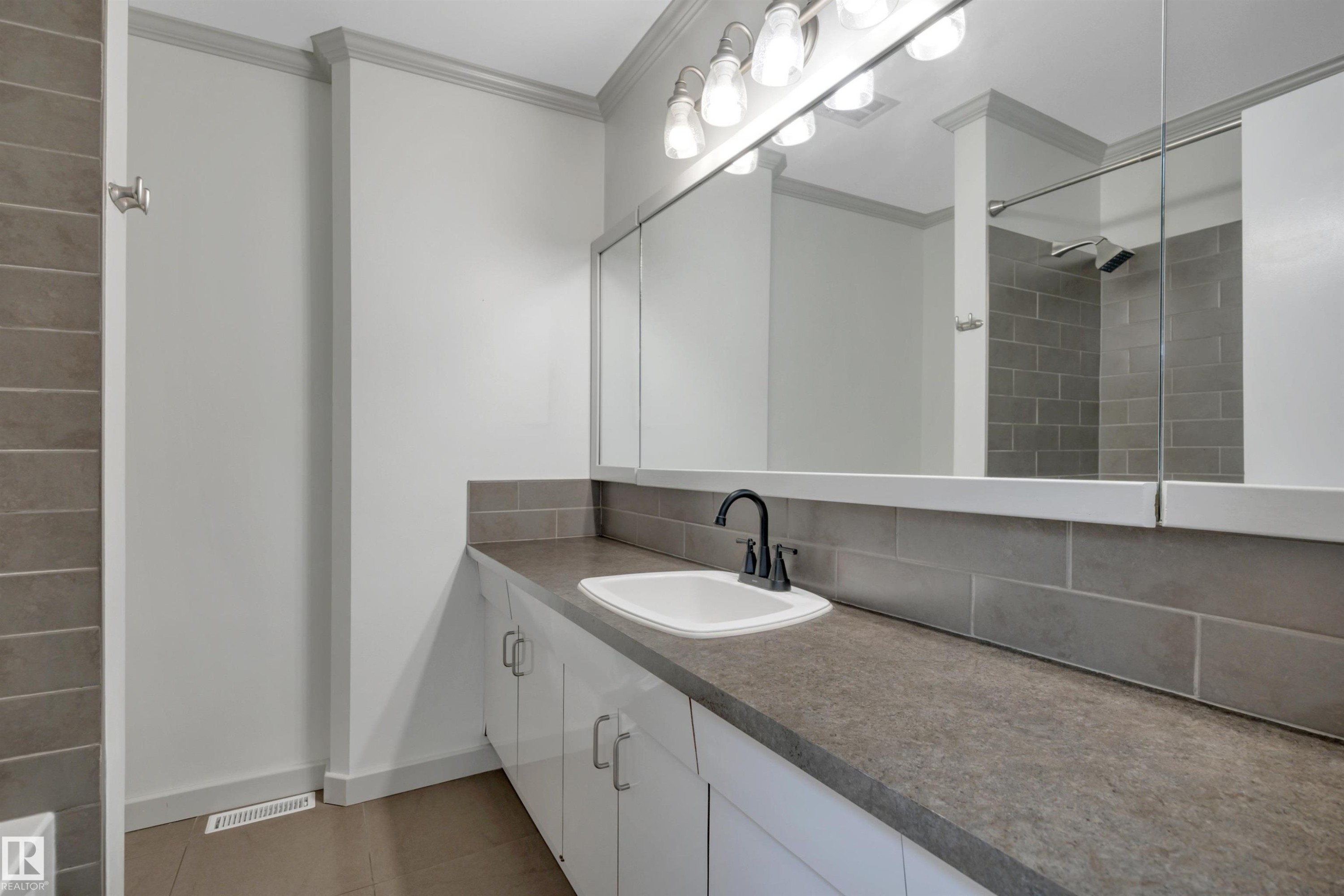 5003 143 Street Nw, Edmonton, AB